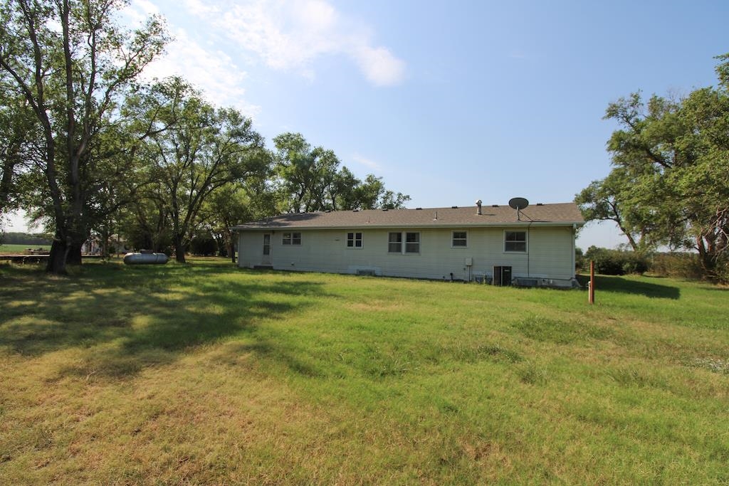 600 N Halstead Rd Property Photo 23