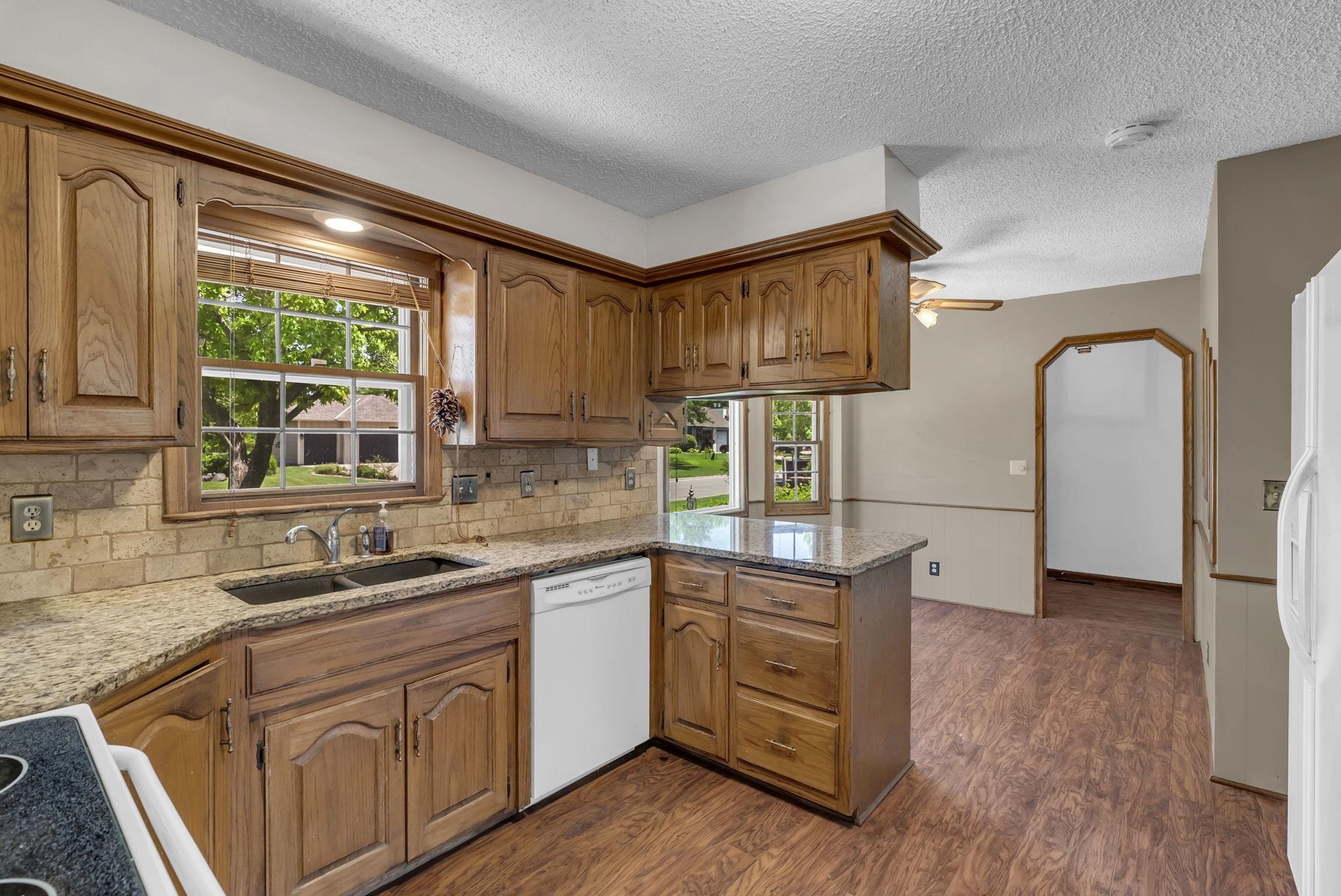 11521 W Texas St Property Photo 23