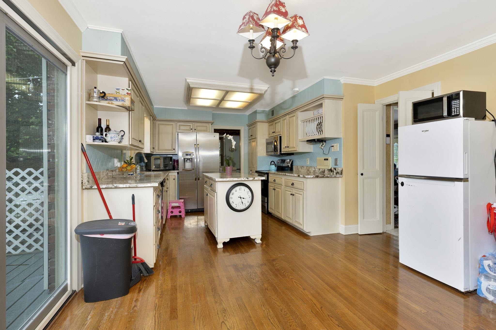 7954 E Dublin Ct Property Photo 7