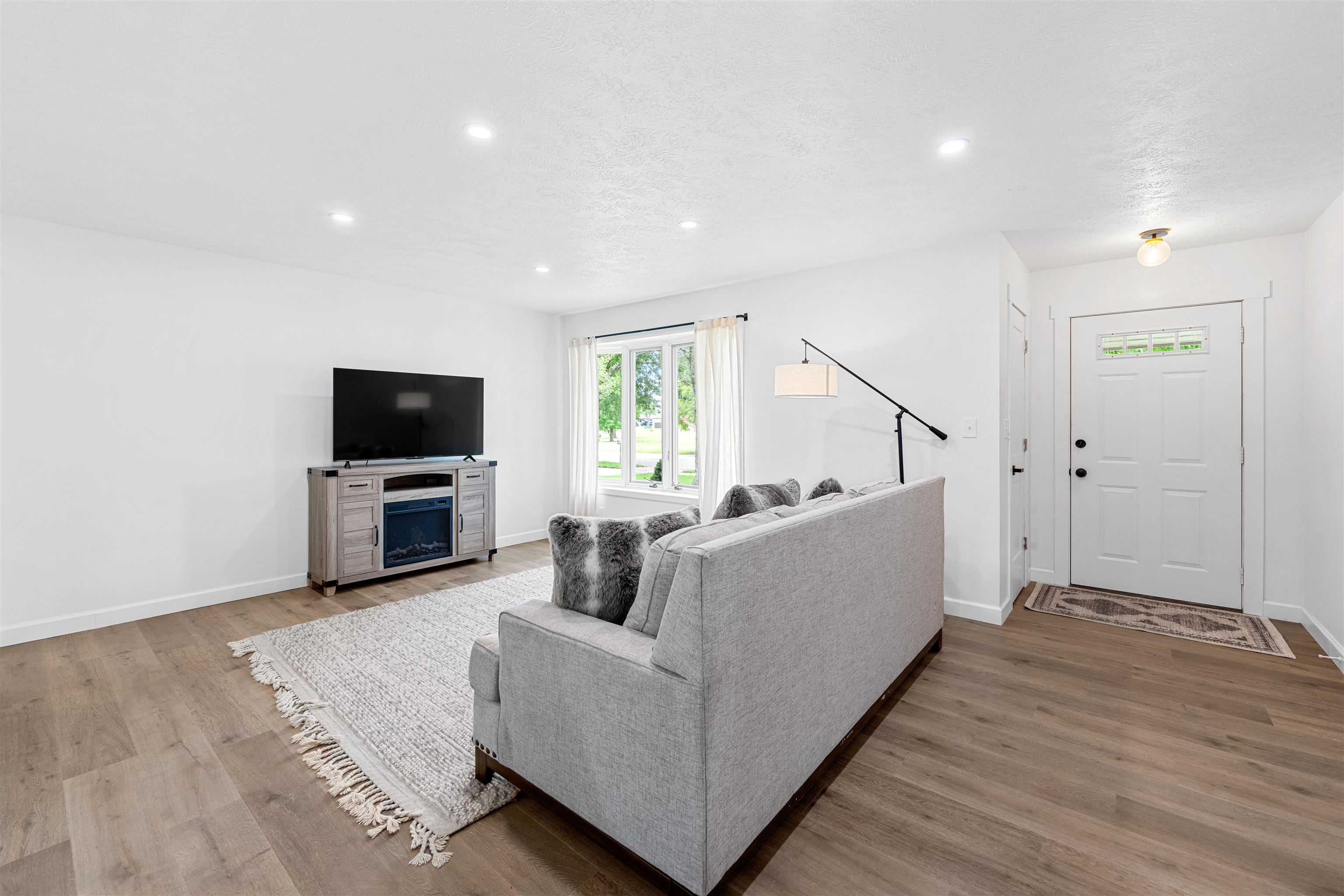 401 Reed Ave Property Photo 3