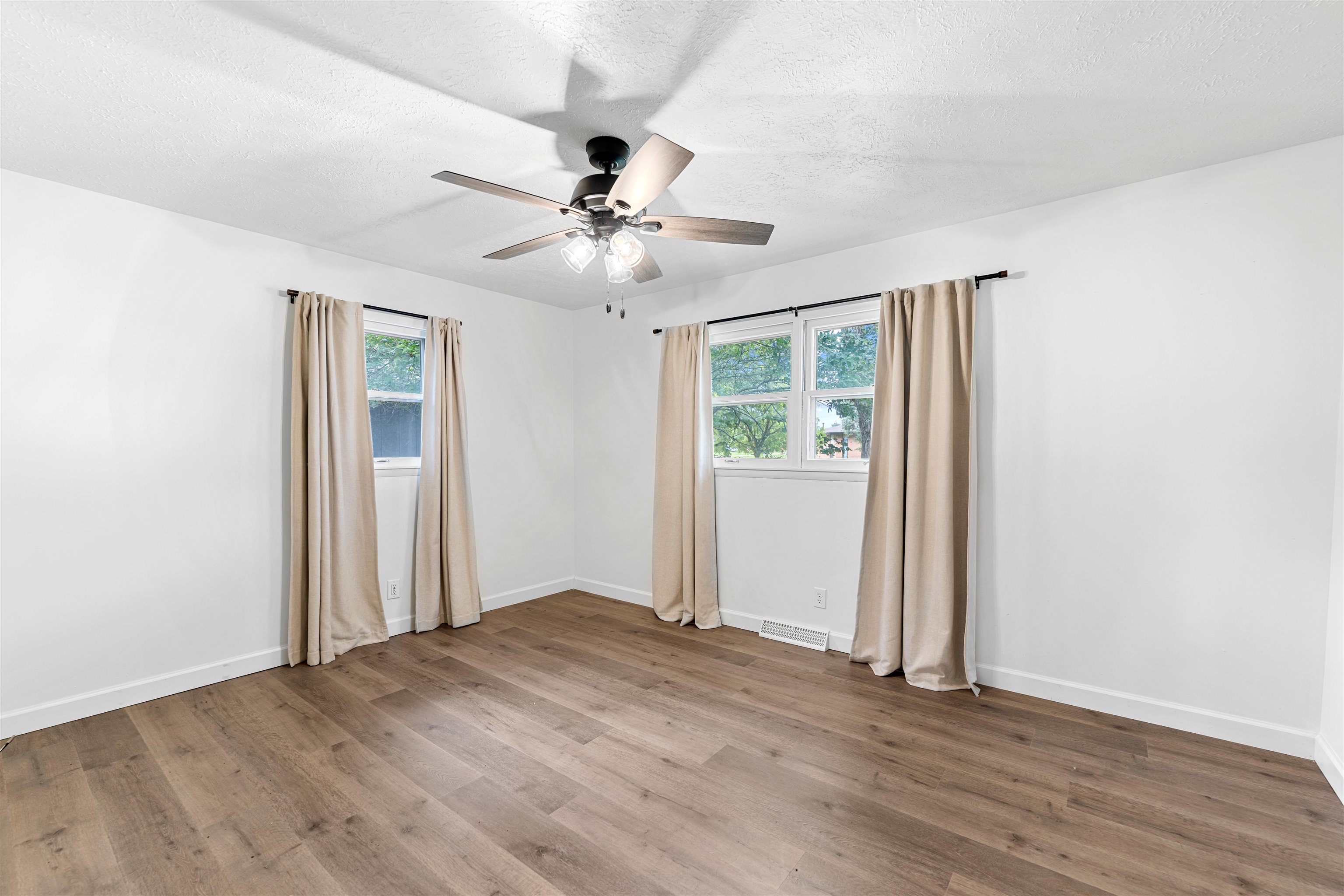 401 Reed Ave Property Photo 14