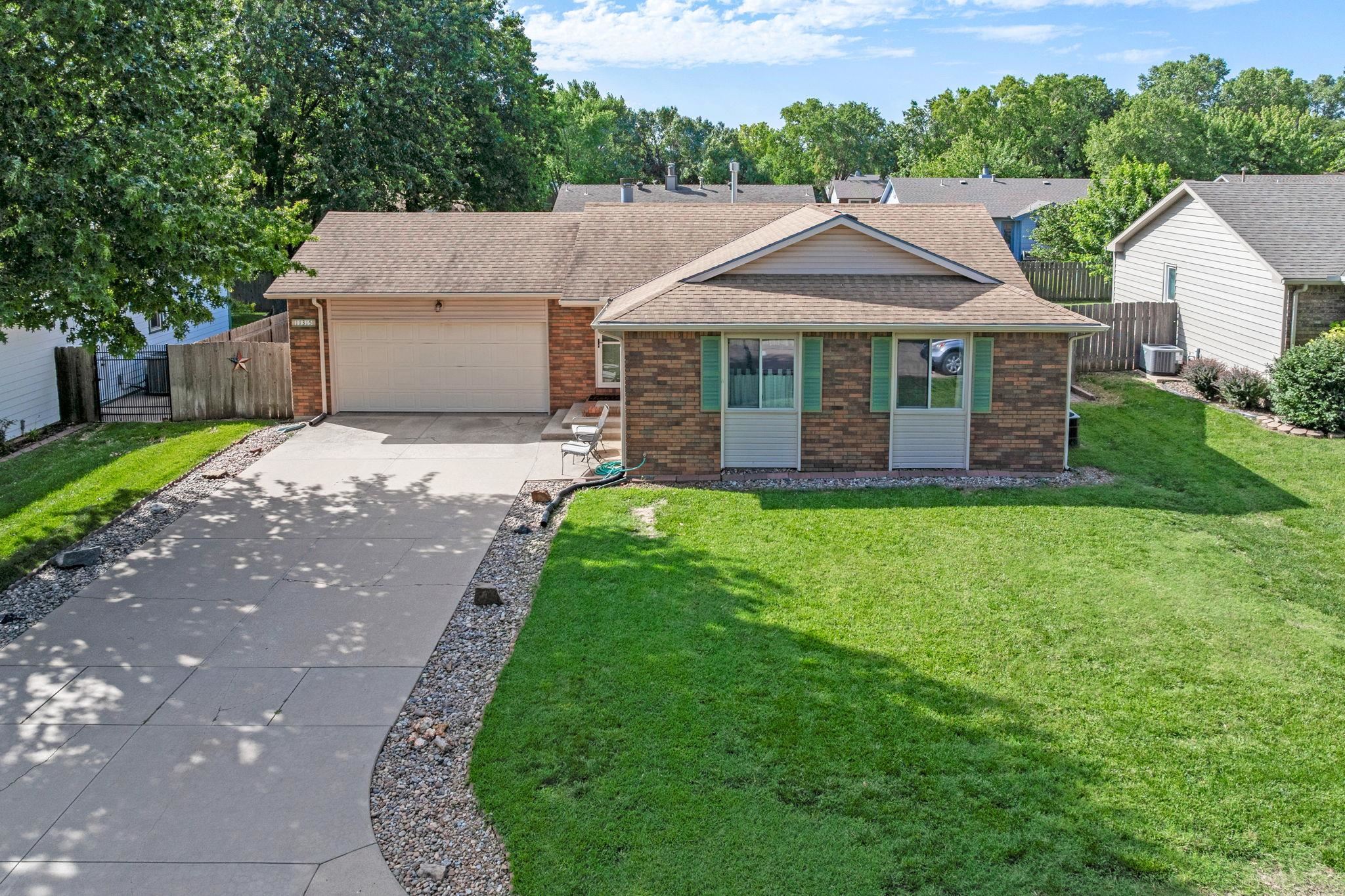 11315 W Cindy St Property Photo 1