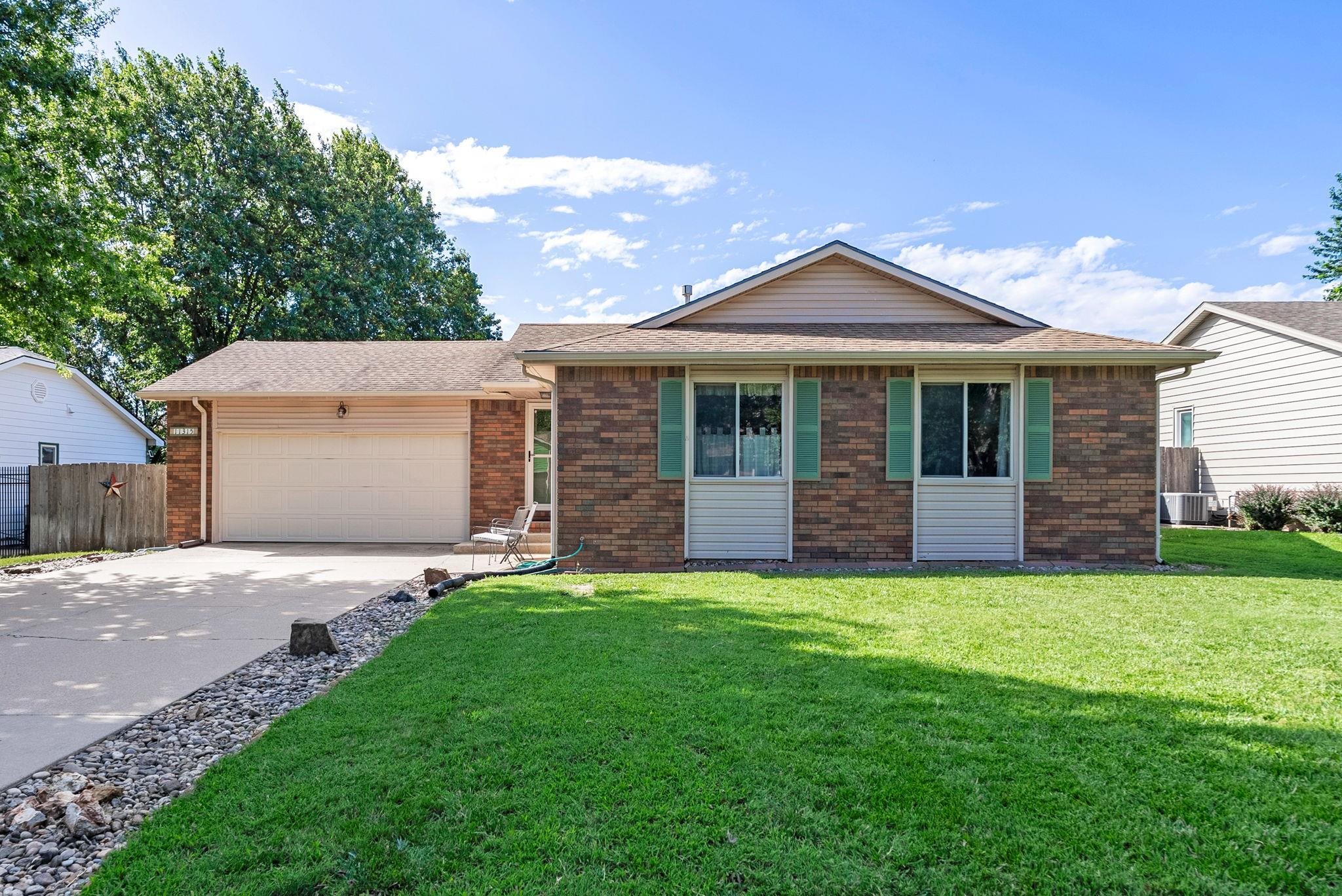 11315 W Cindy St Property Photo 3