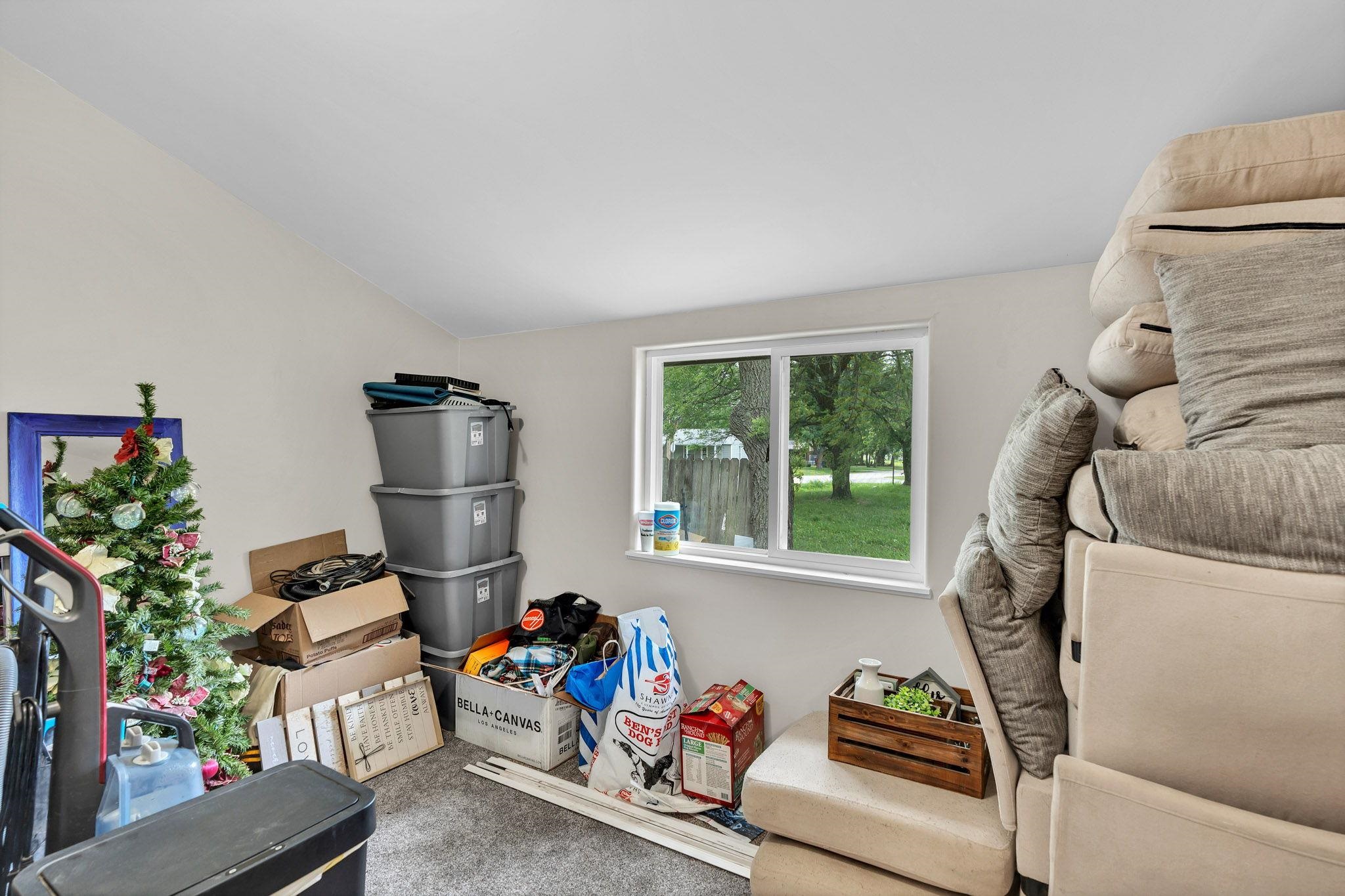 723 N Line St Property Photo 19