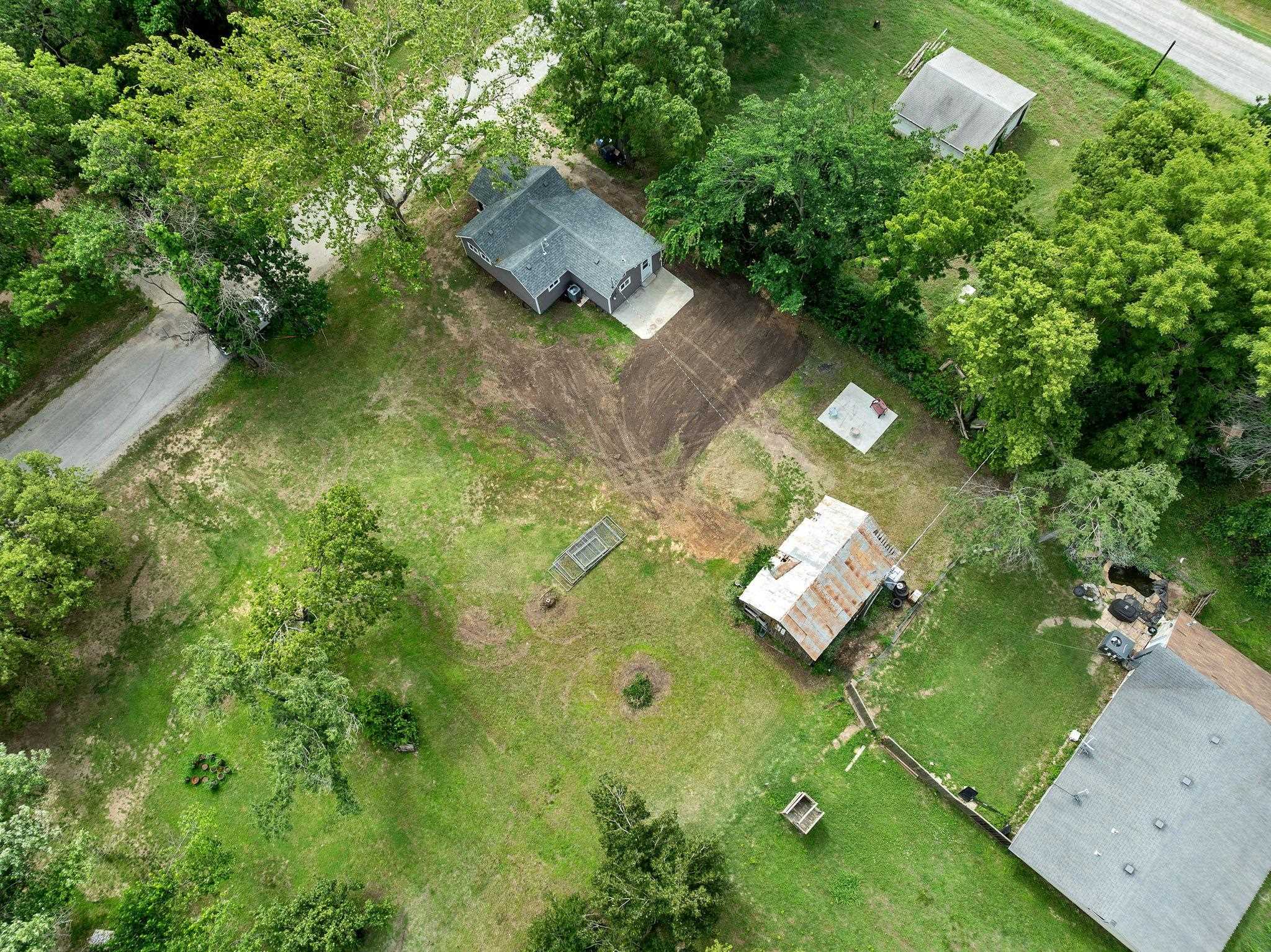 723 N Line St Property Photo 28
