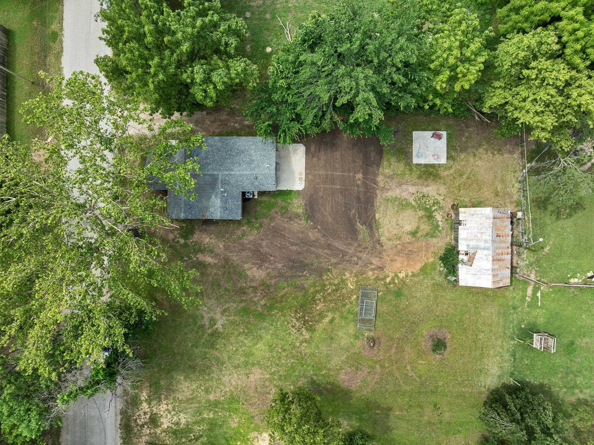 723 N Line St Property Photo 30