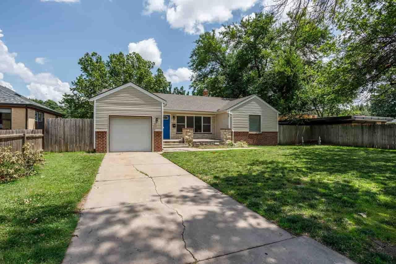 1616 N Perry Ave Property Photo 1