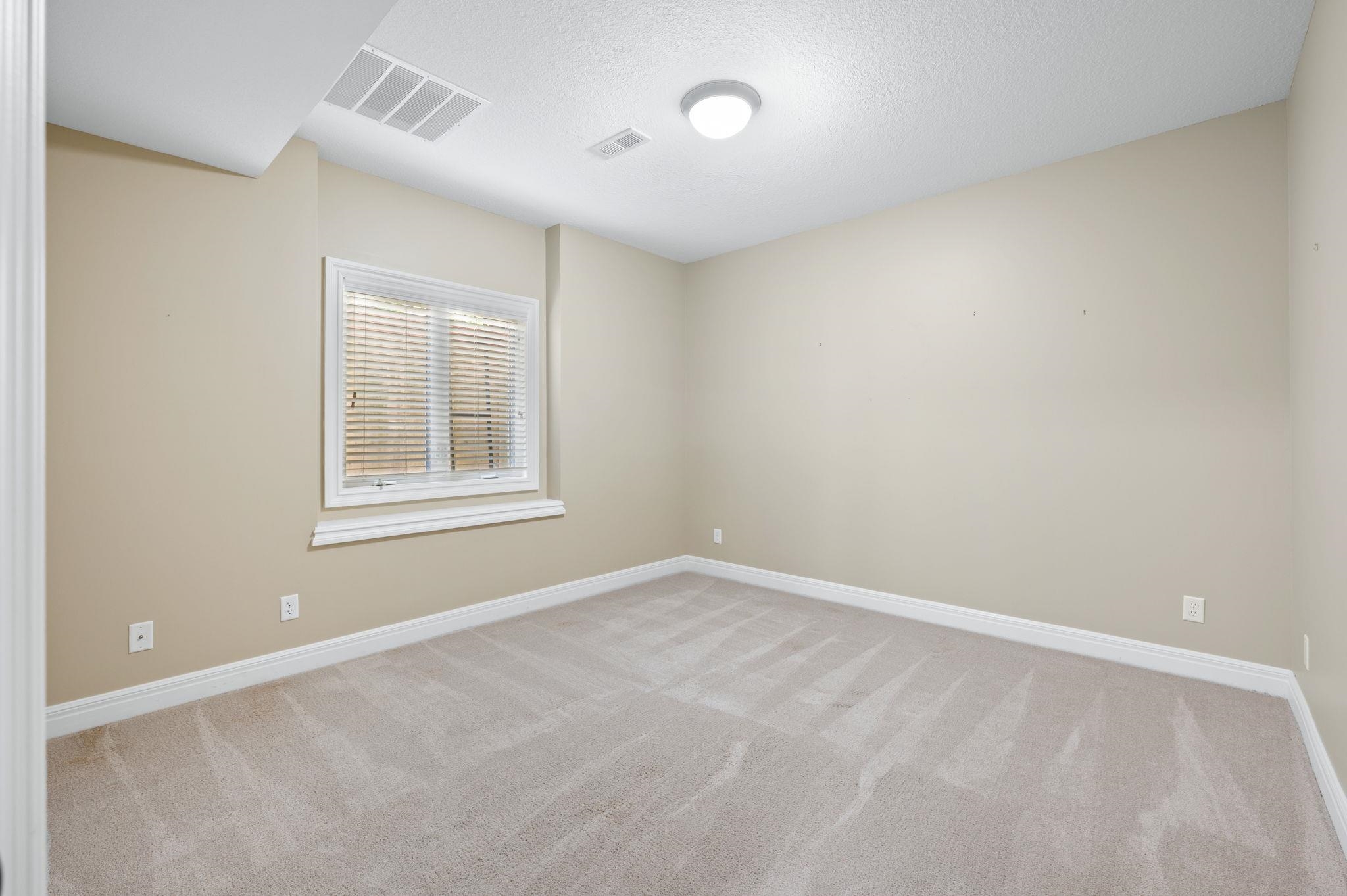 10214 E Bronco St Property Photo 28