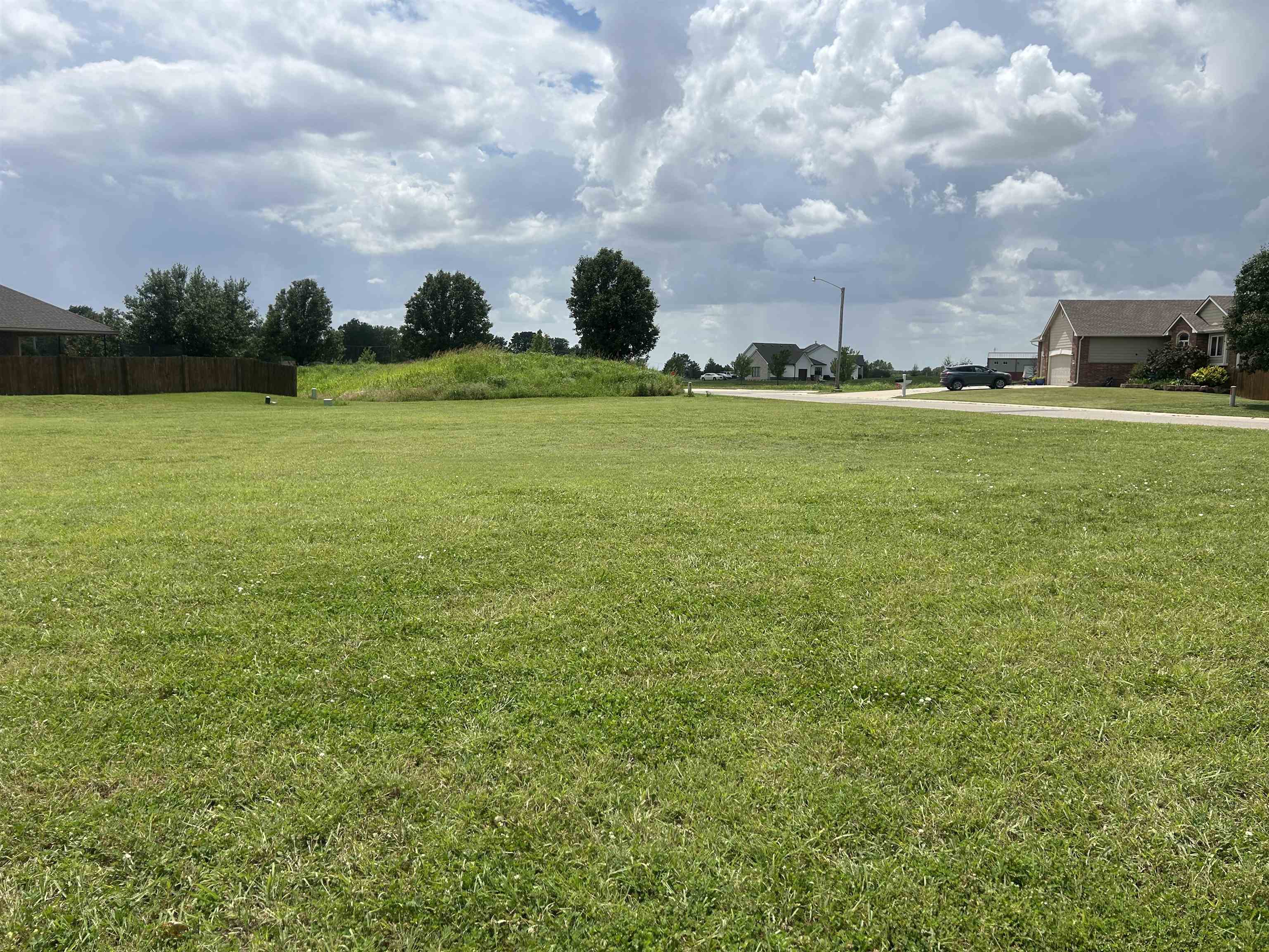 1110 Myles Dr Property Photo 1