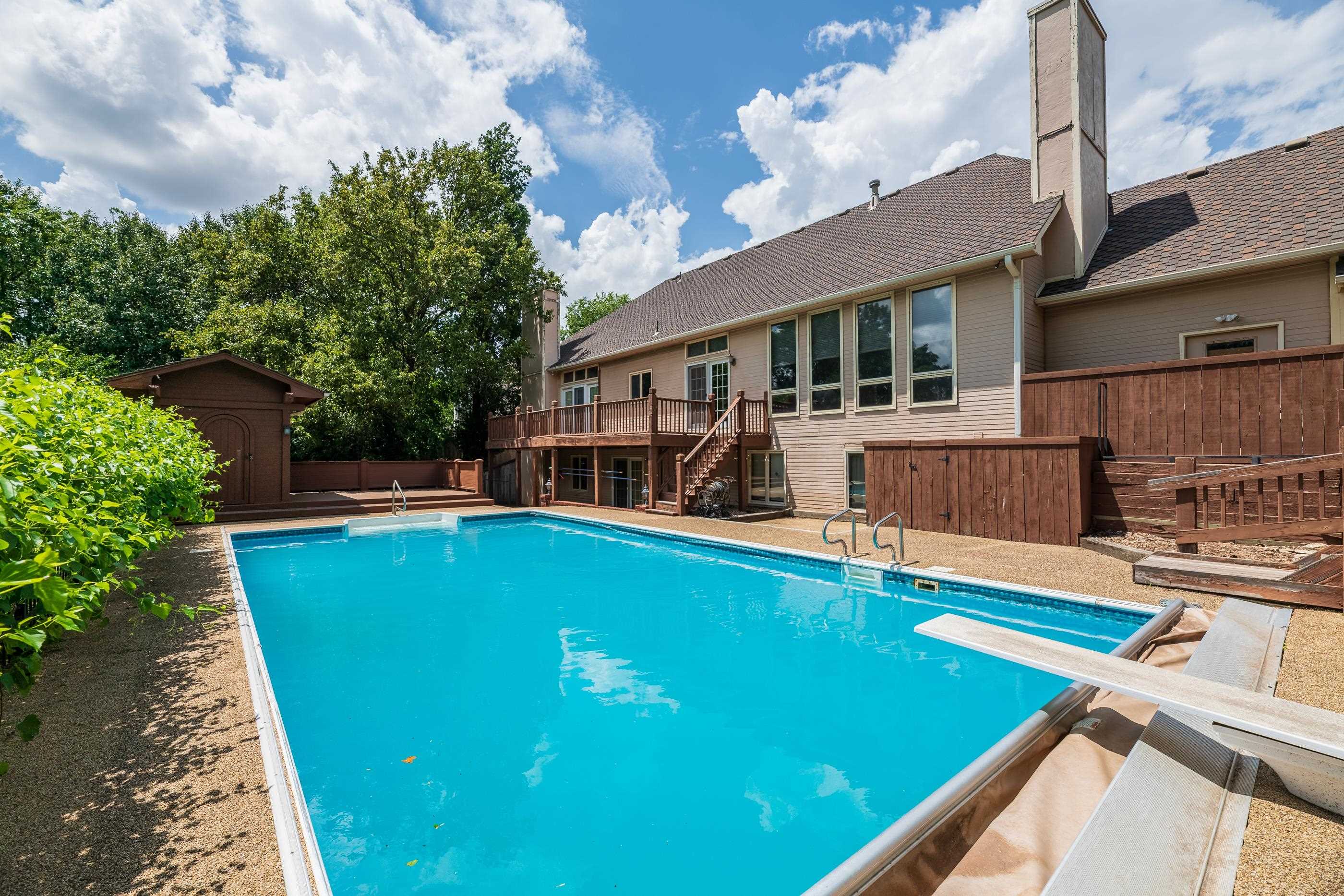 1102 N Prescott Cir Property Photo 6