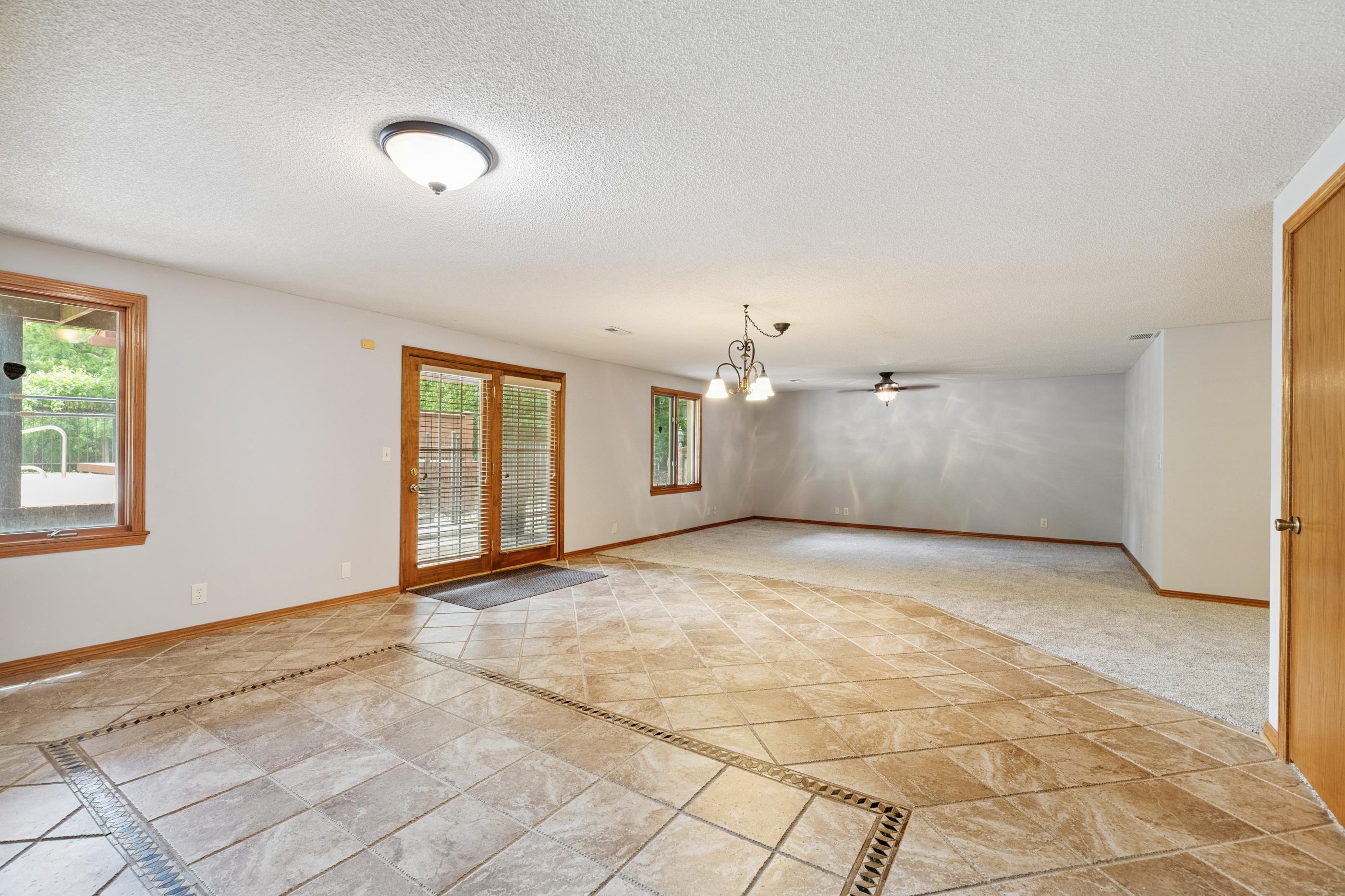 1102 N Prescott Cir Property Photo 28