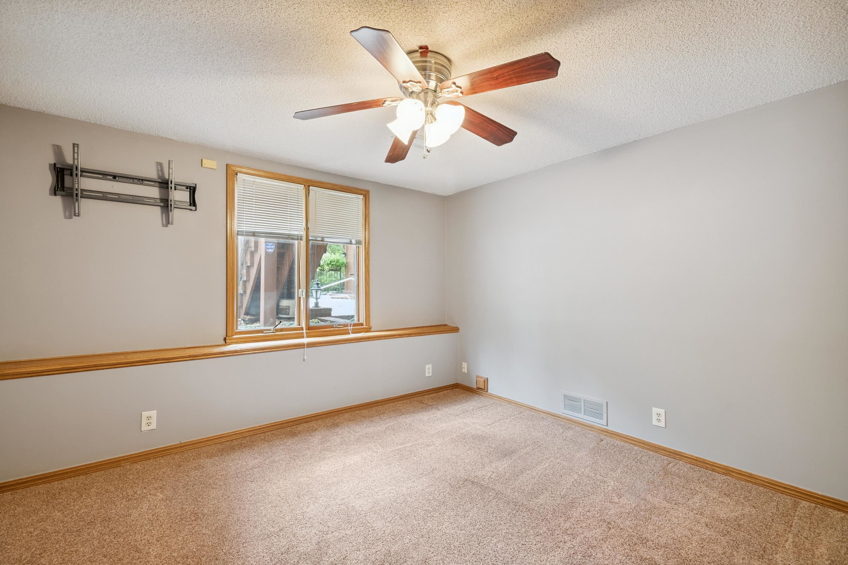 1102 N Prescott Cir Property Photo 29