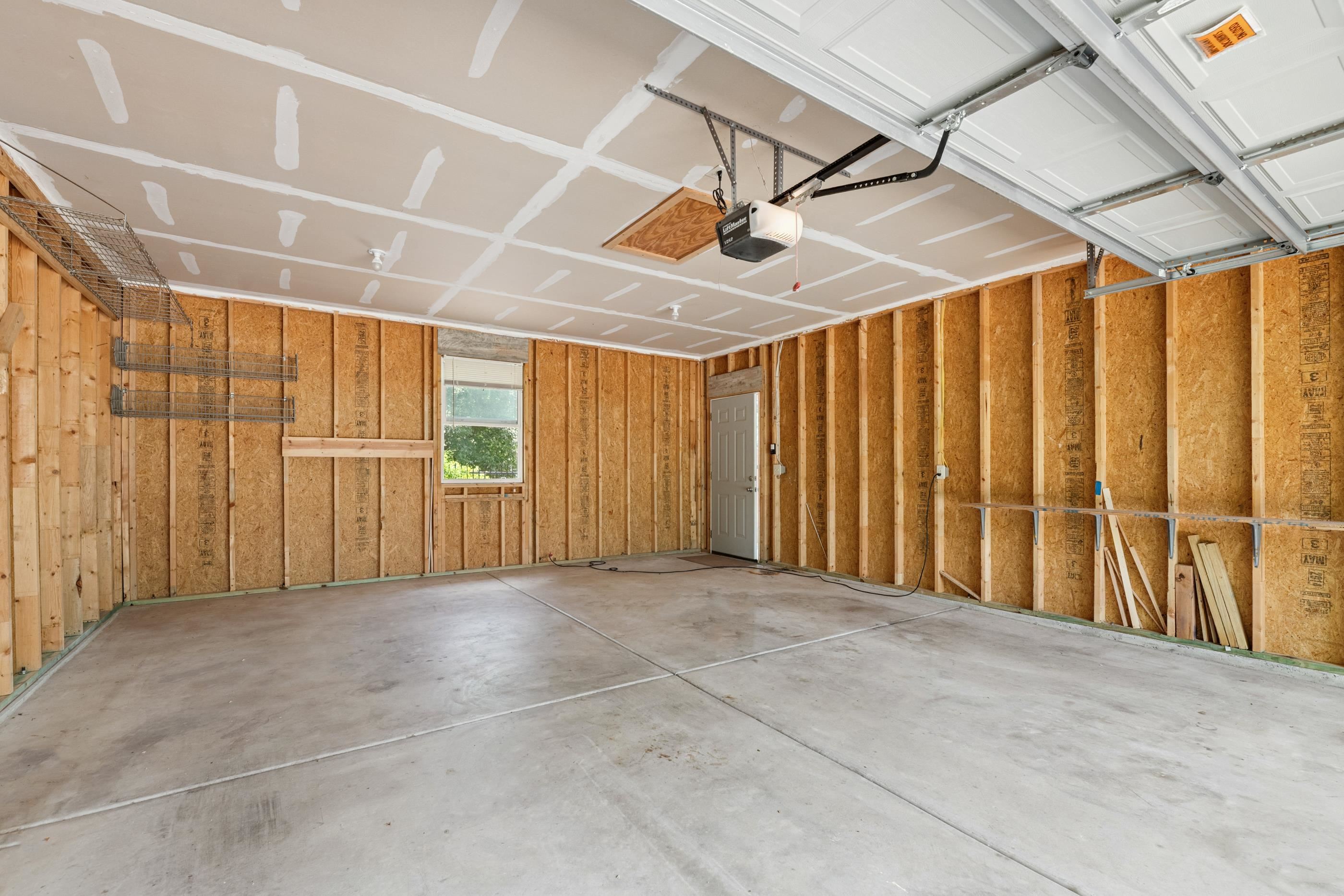 1102 N Prescott Cir Property Photo 31