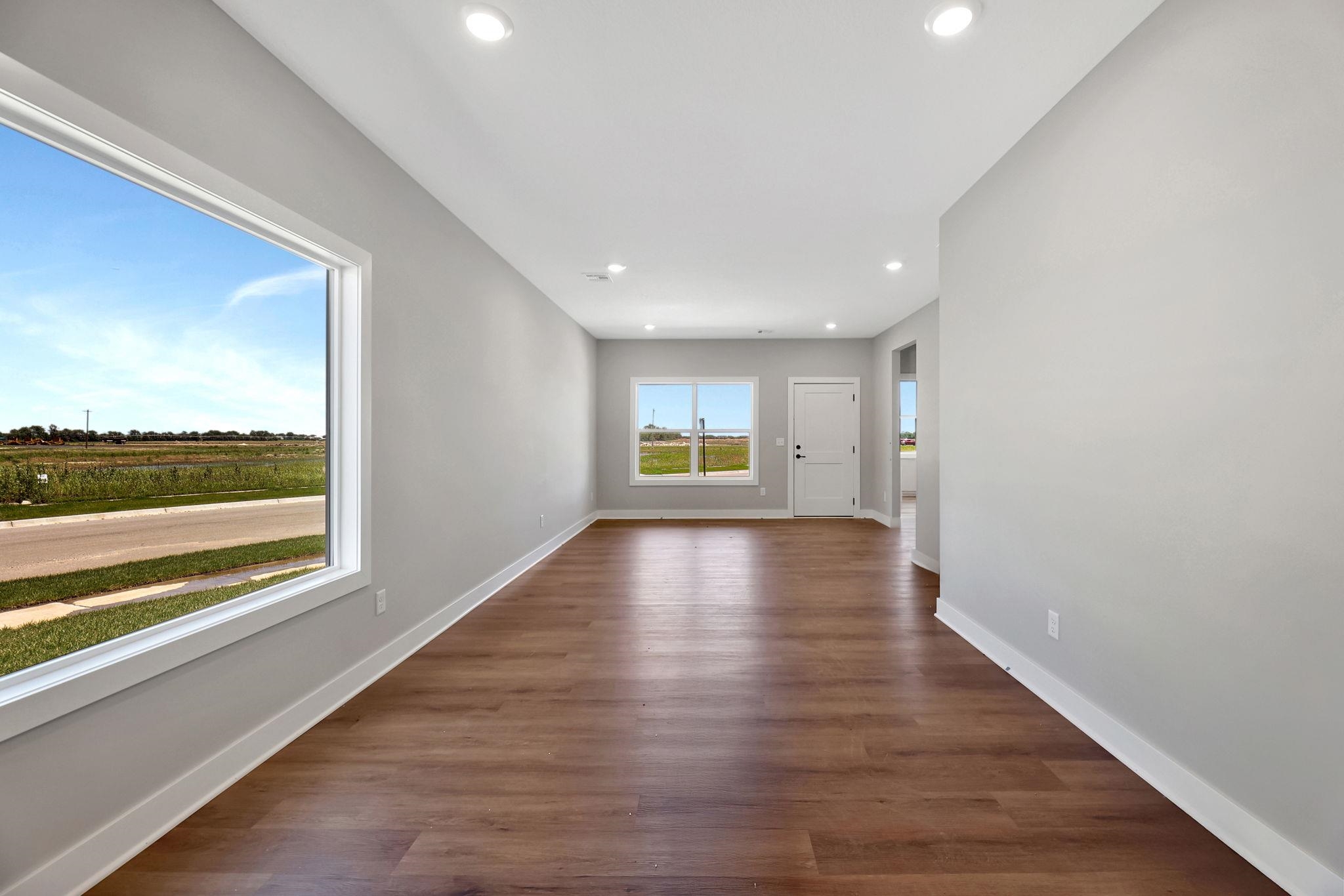 3537 N Azalea Property Photo 9
