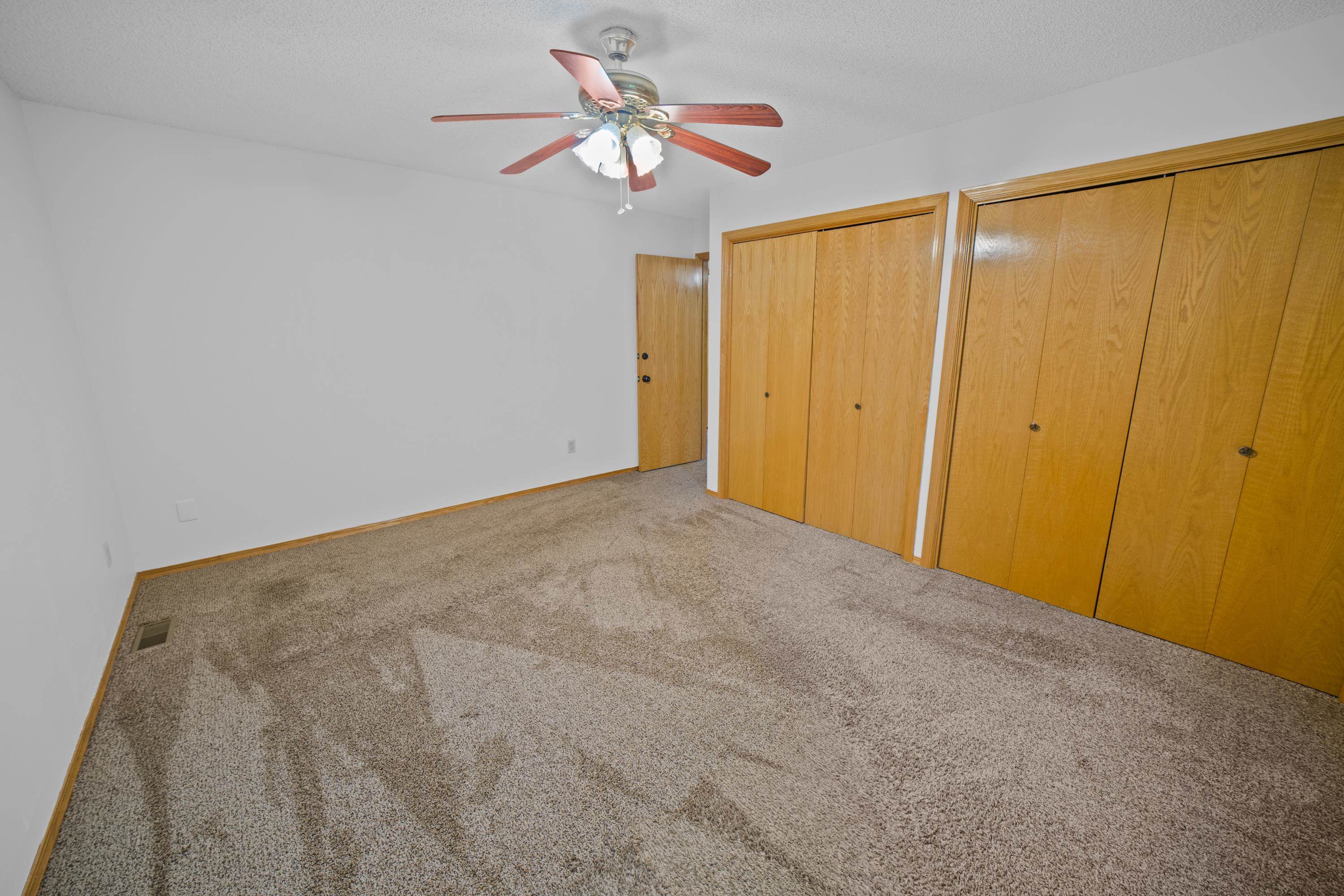 2006 S Parkridge St Property Photo 10