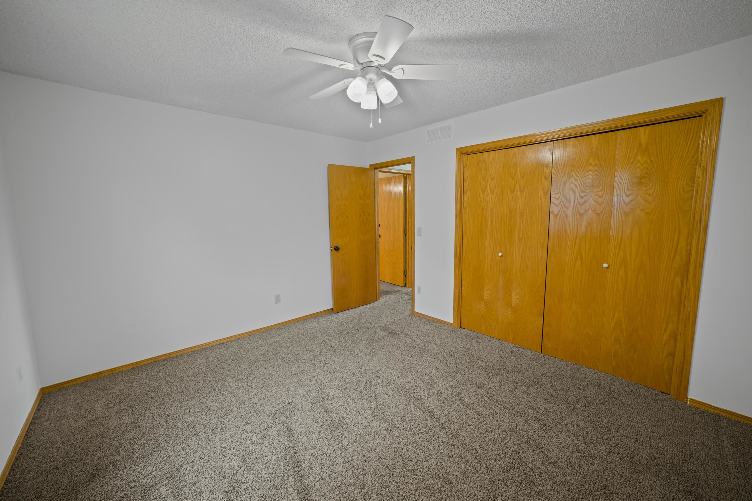 2006 S Parkridge St Property Photo 13
