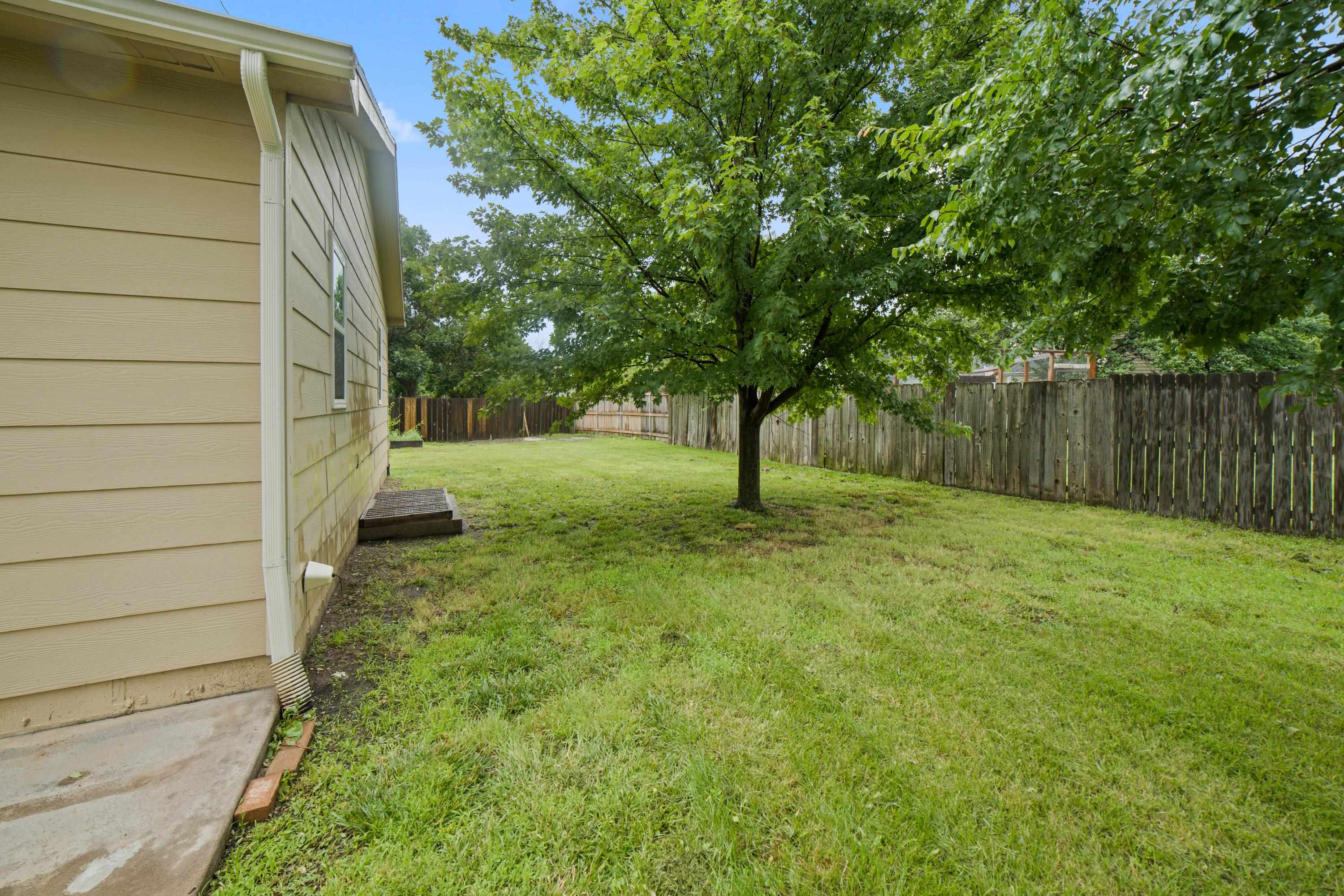 2006 S Parkridge St Property Photo 22