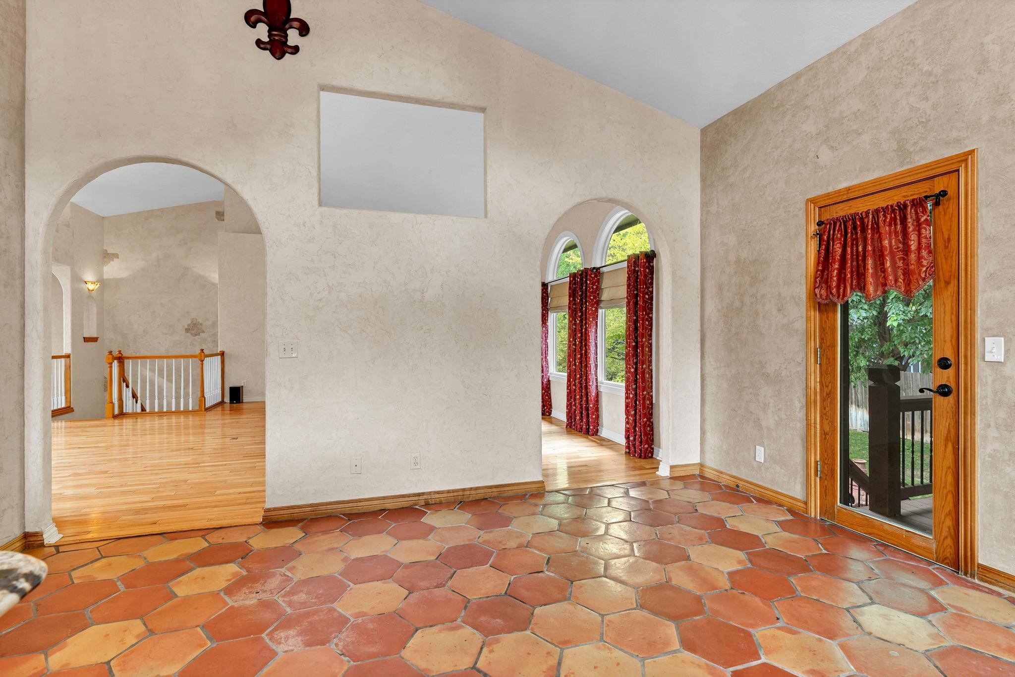 12400 W Jayson Ln Property Photo 11