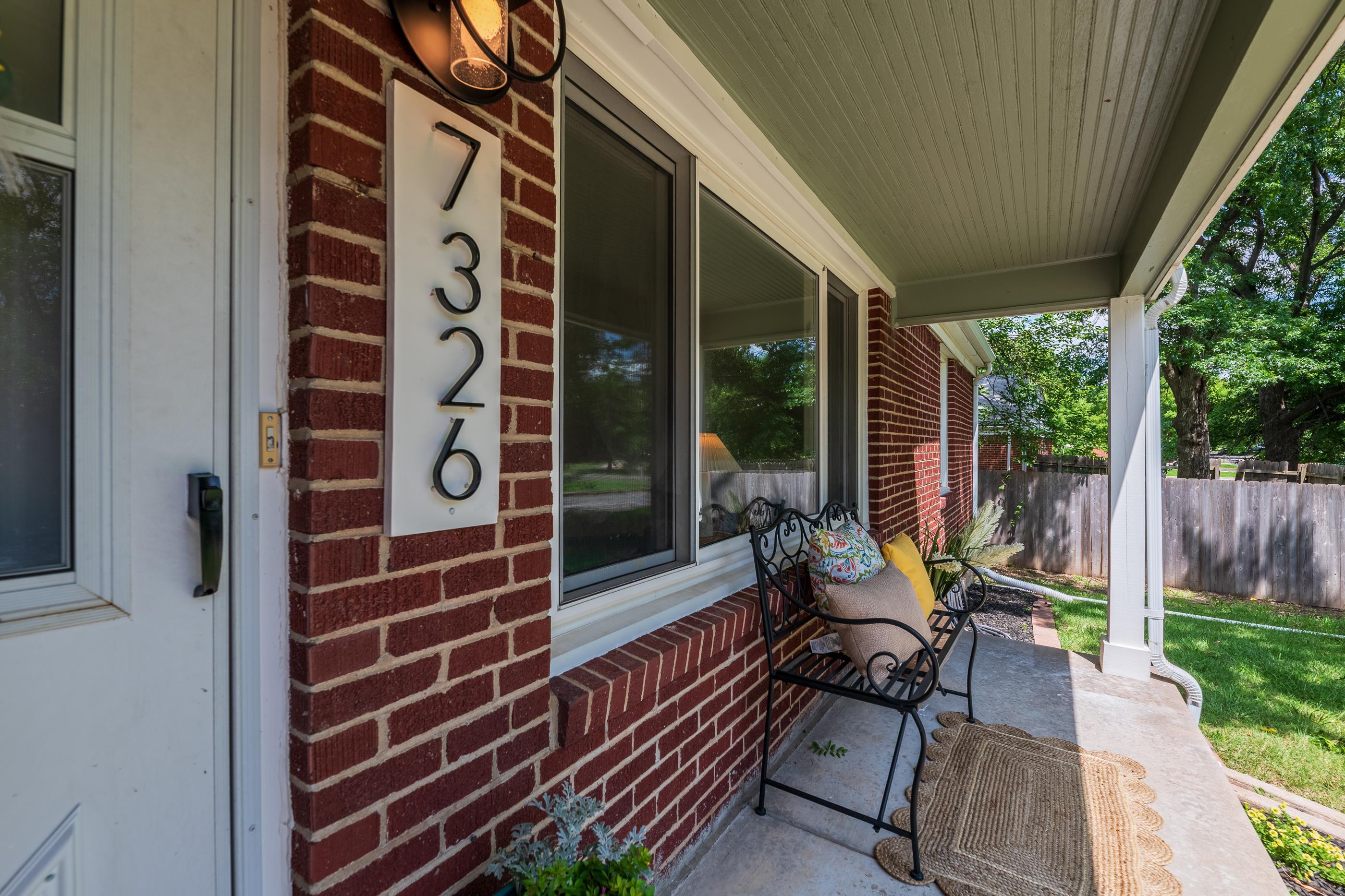 7326 E Morris St Property Photo 5