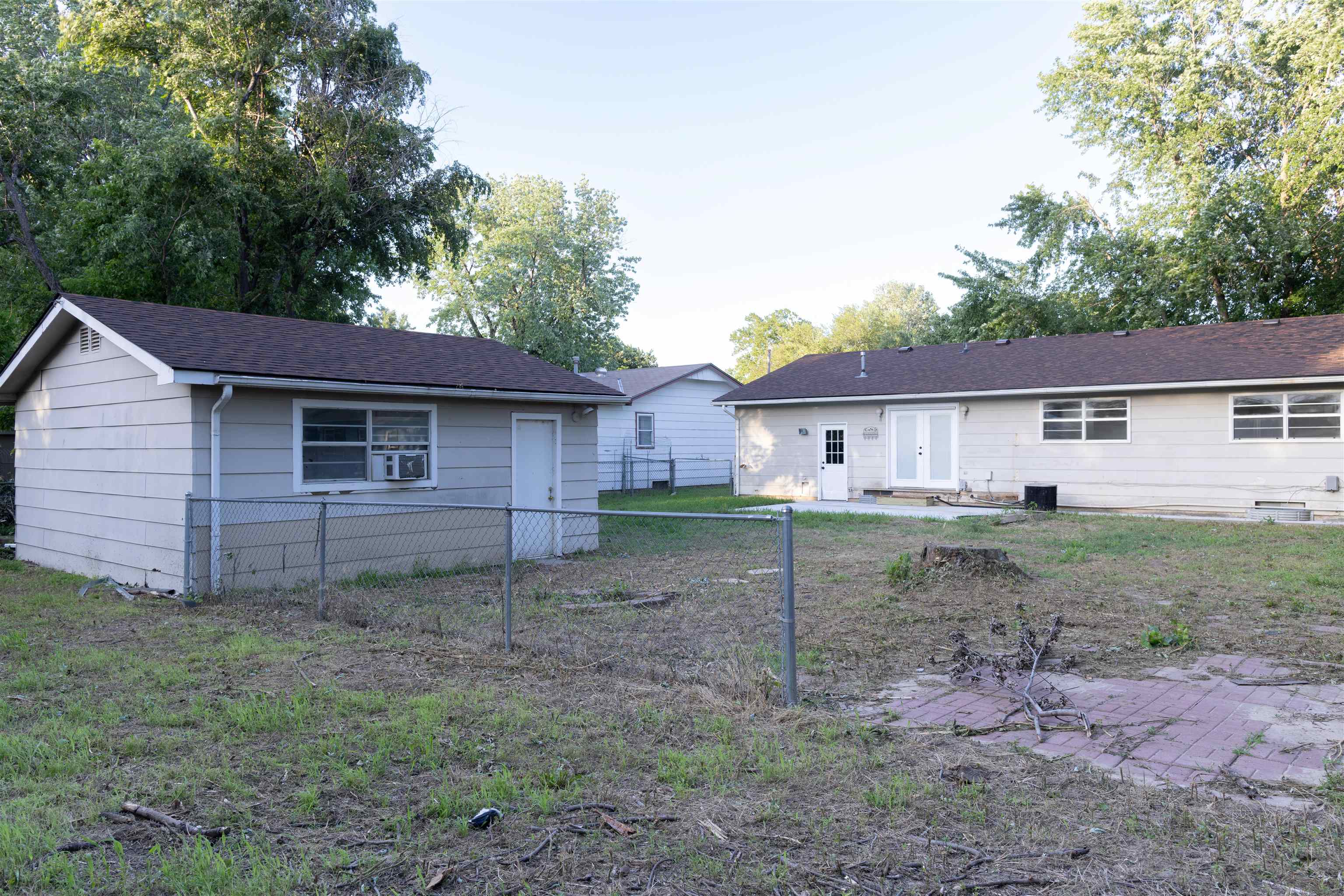 1335 N Anna St Property Photo 24