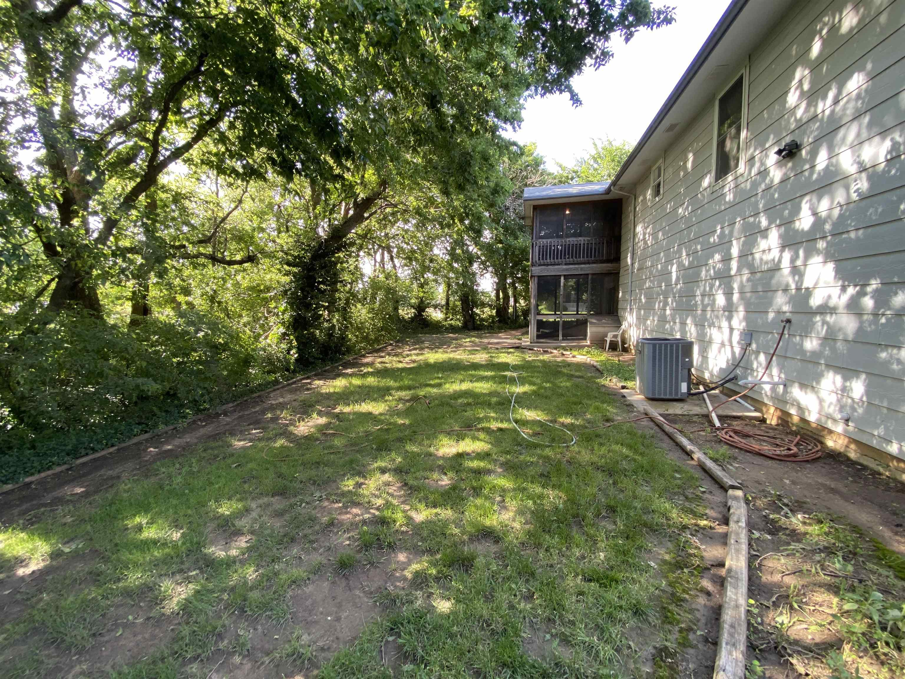 1601 N Prairie Run Cir Property Photo 8