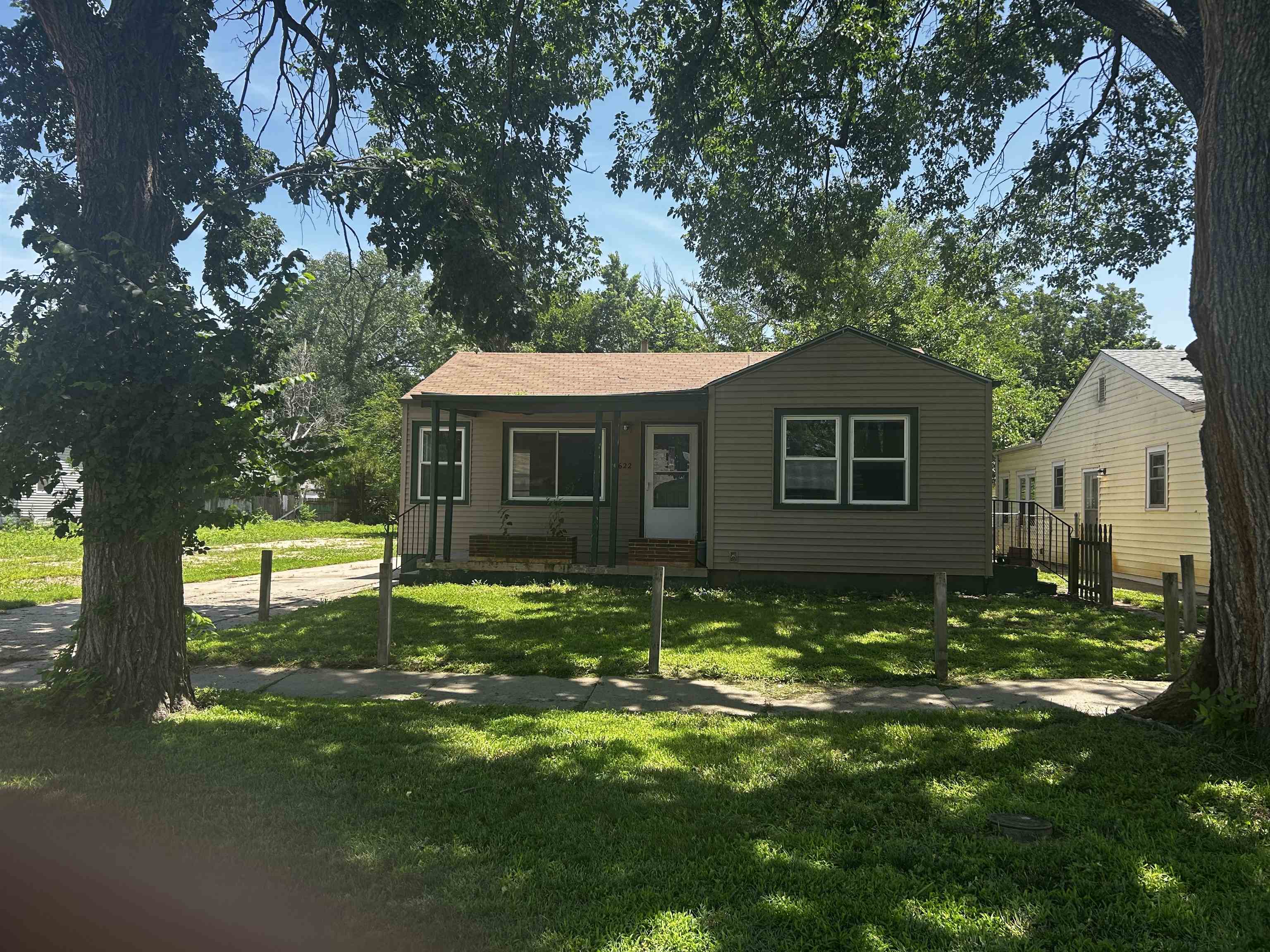 1622 S Martinson St Property Photo