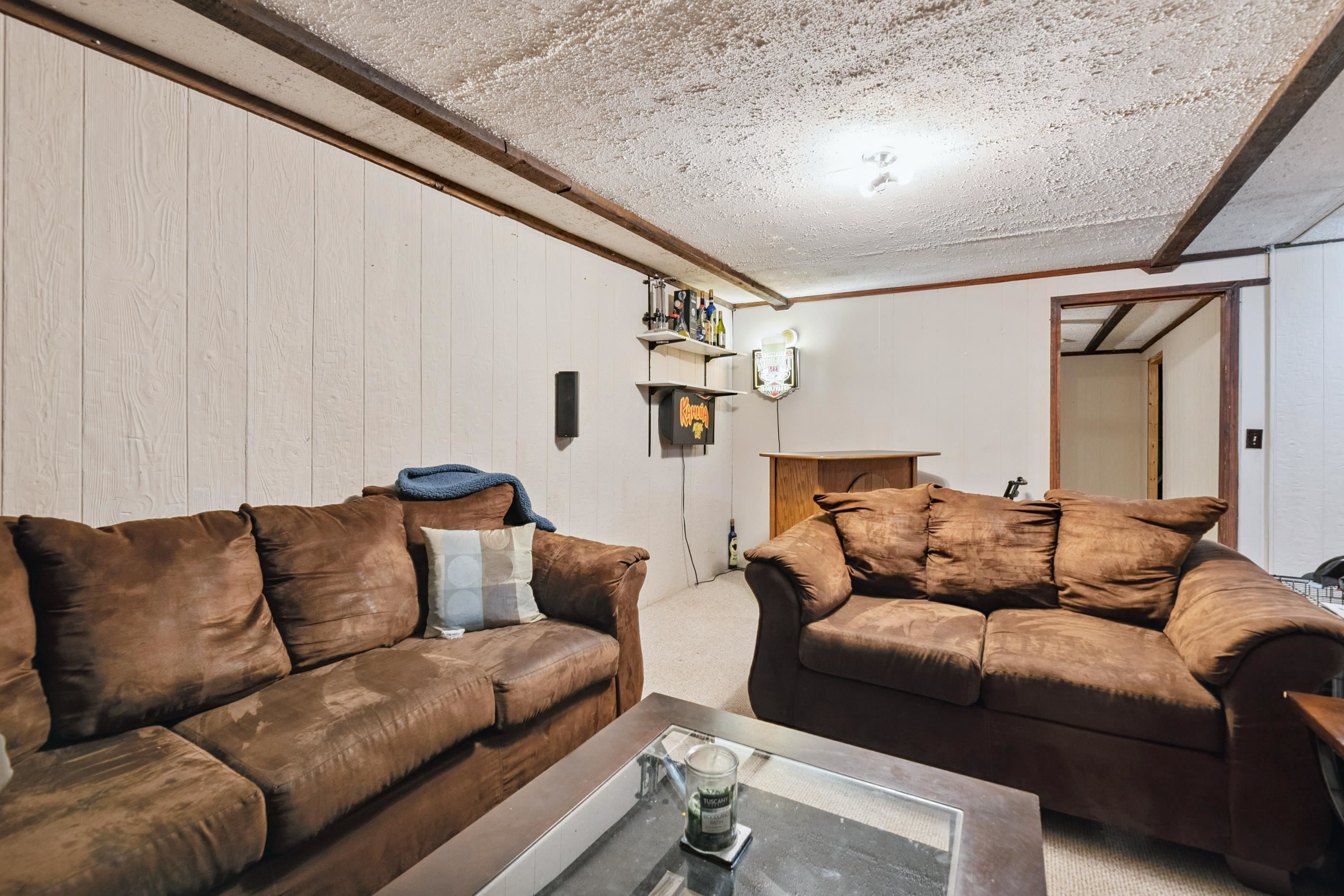 1208 N Doris St Property Photo 17
