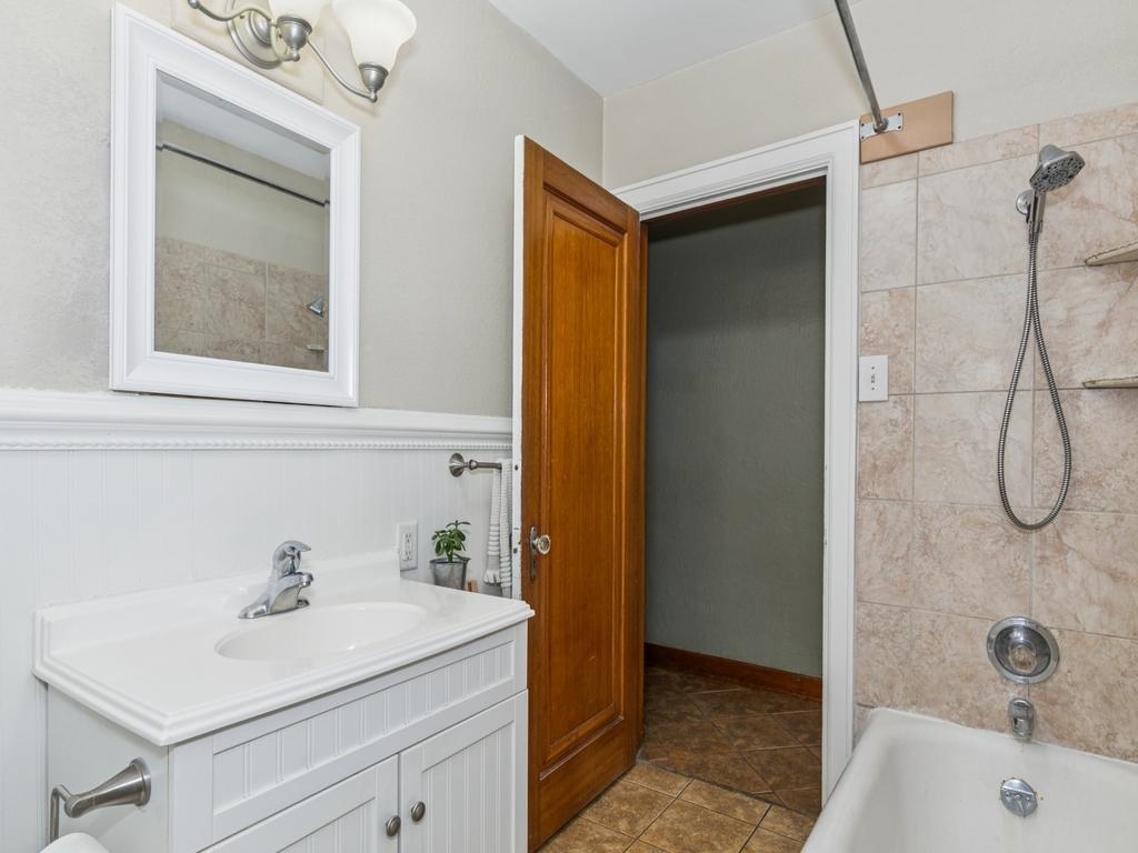 4712 E English St Property Photo 20