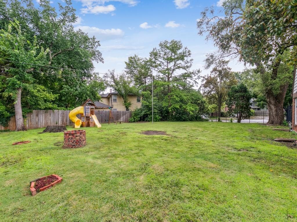 4712 E English St Property Photo 32