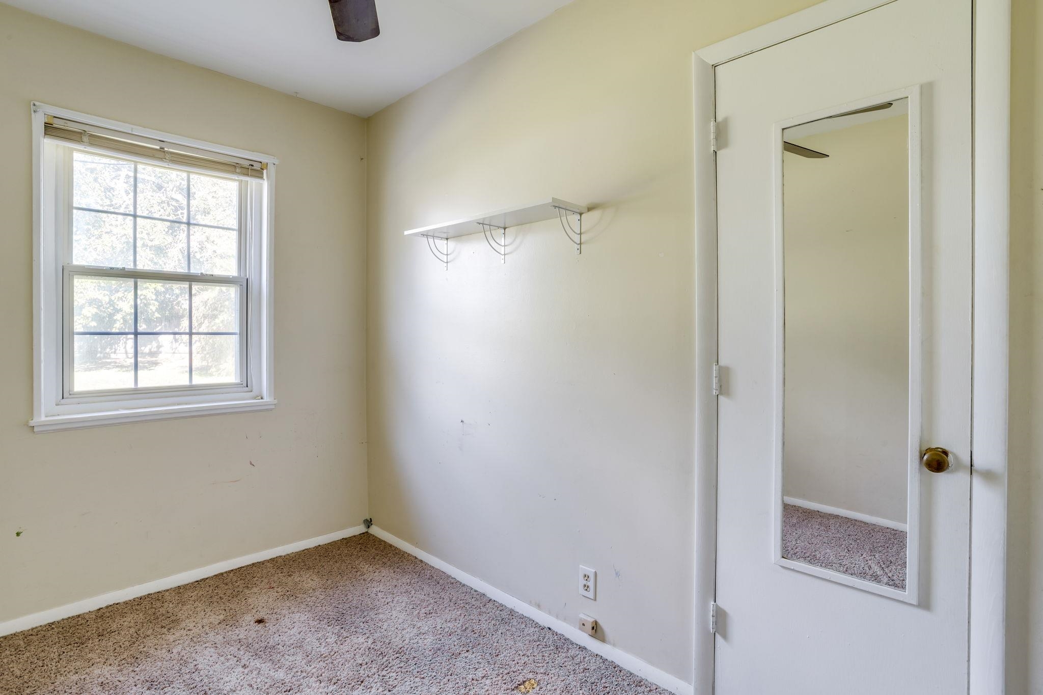 1480 N Clarence Ave Property Photo 20