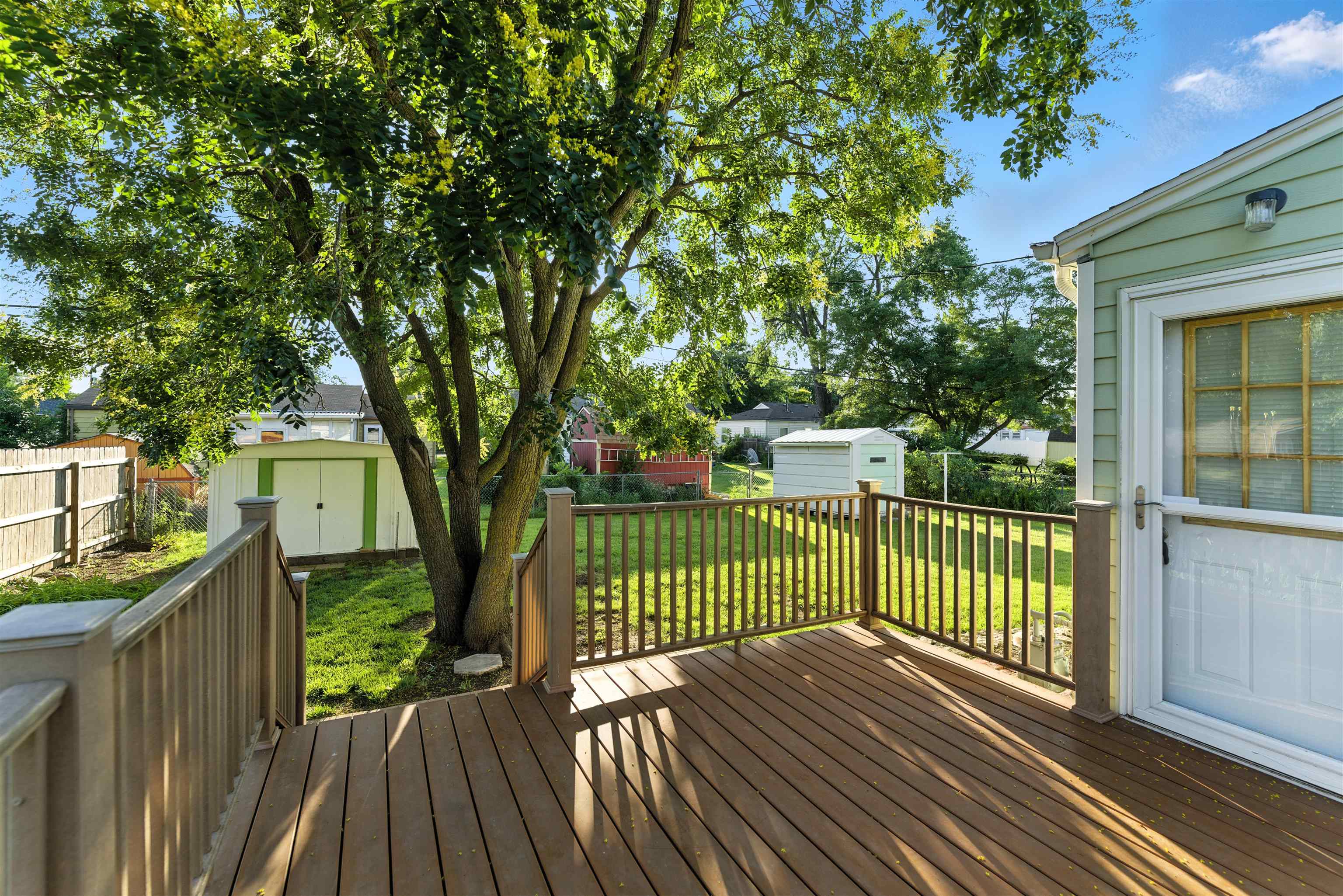 860 Plaza Dr Property Photo 5