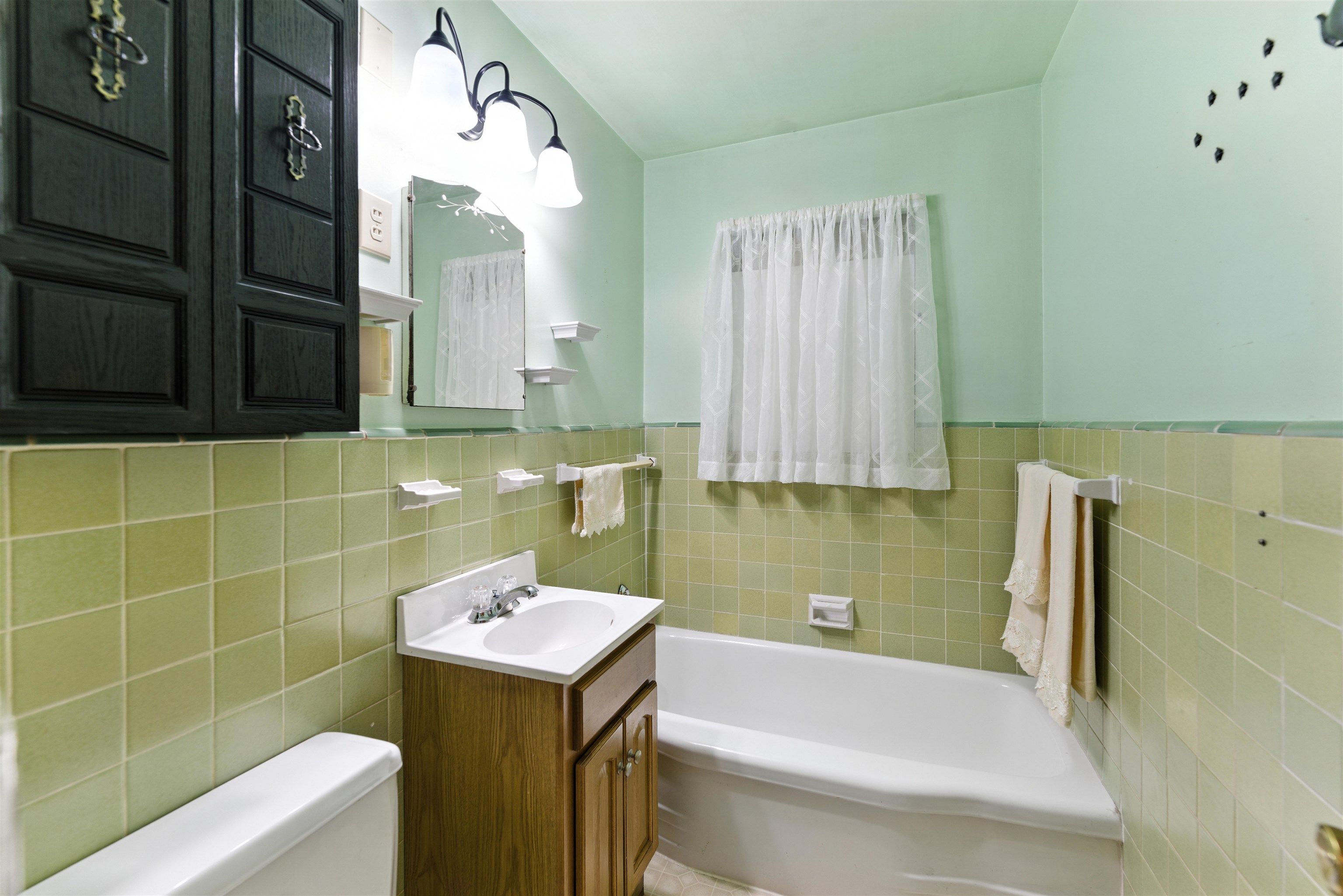 860 Plaza Dr Property Photo 11