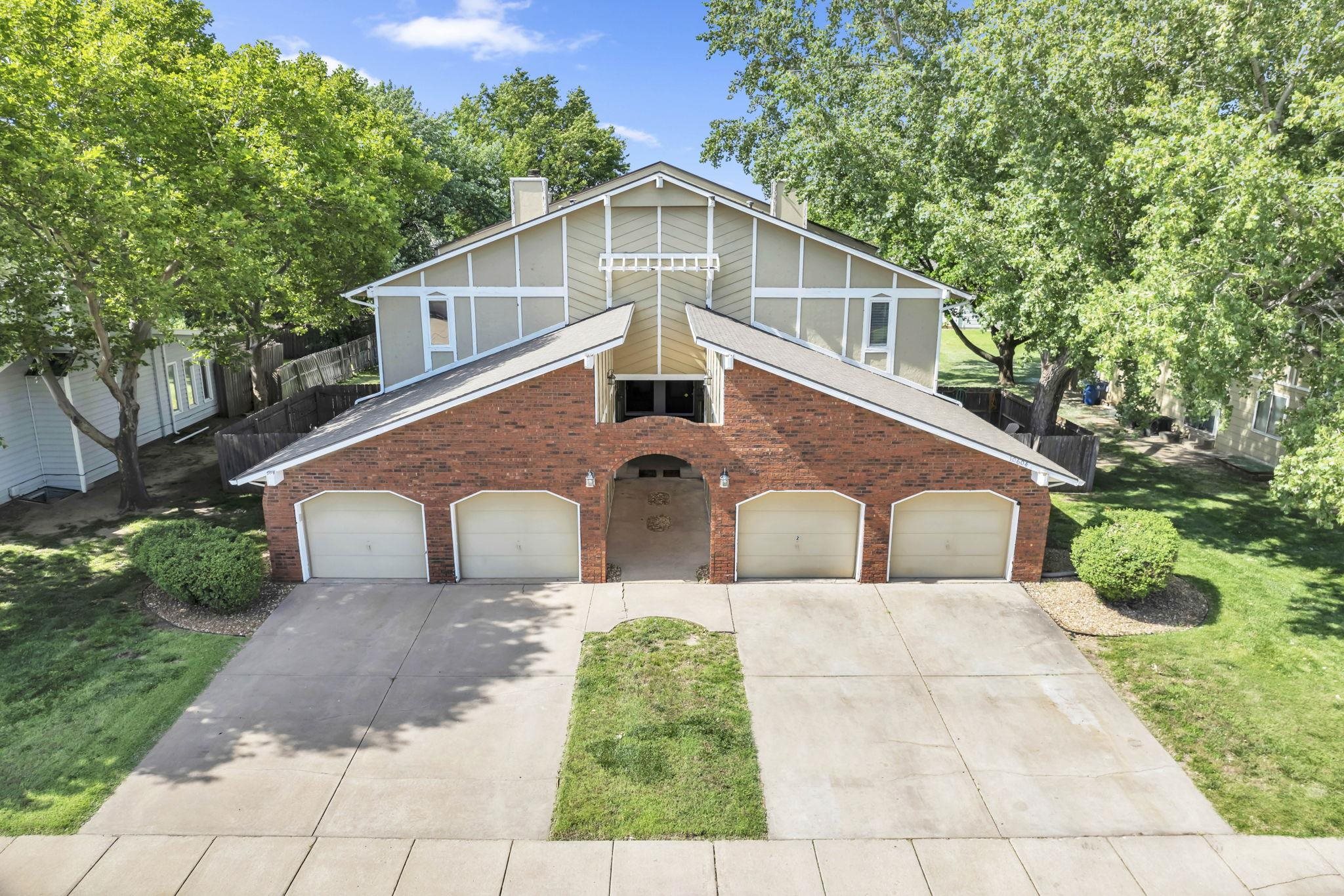 10604 W Texas St Property Photo 2