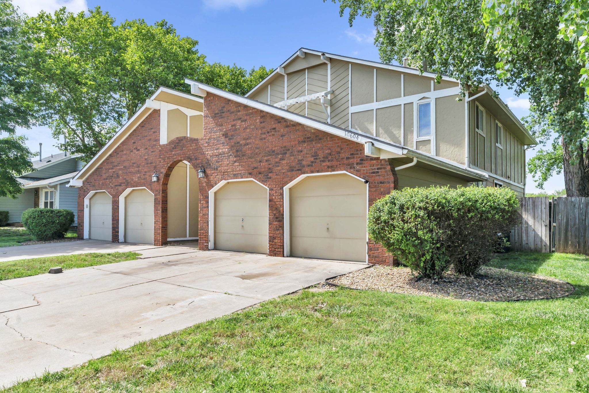 10604 W Texas St Property Photo 6