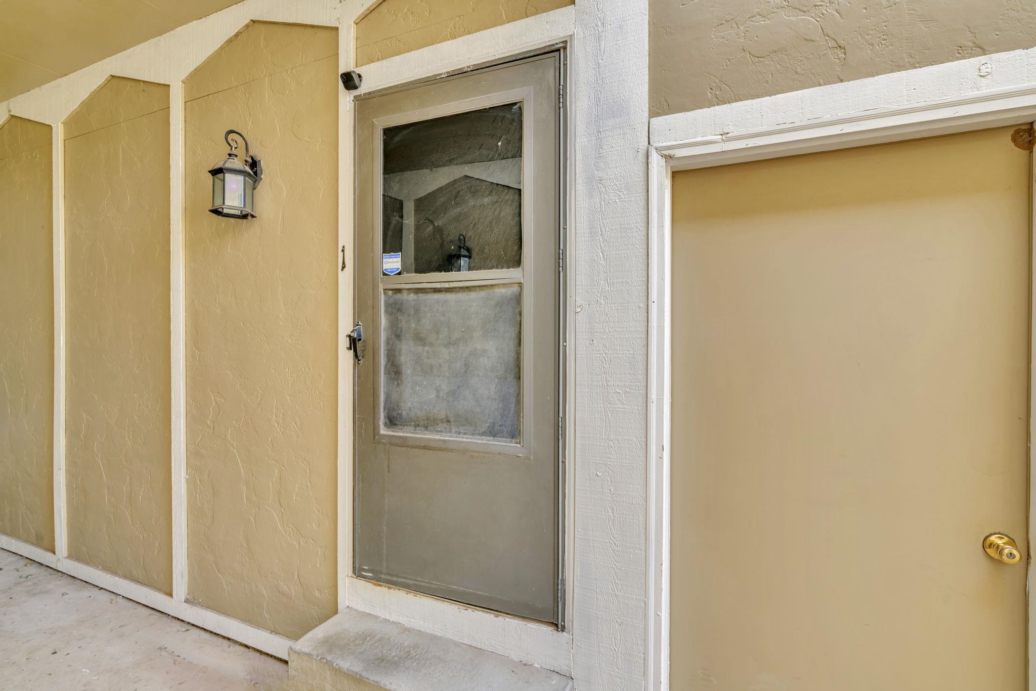 10604 W Texas St Property Photo 9