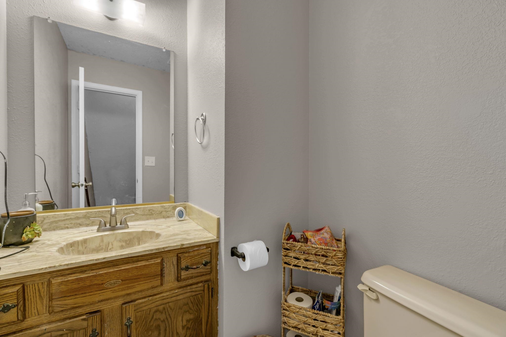 10604 W Texas St Property Photo 16