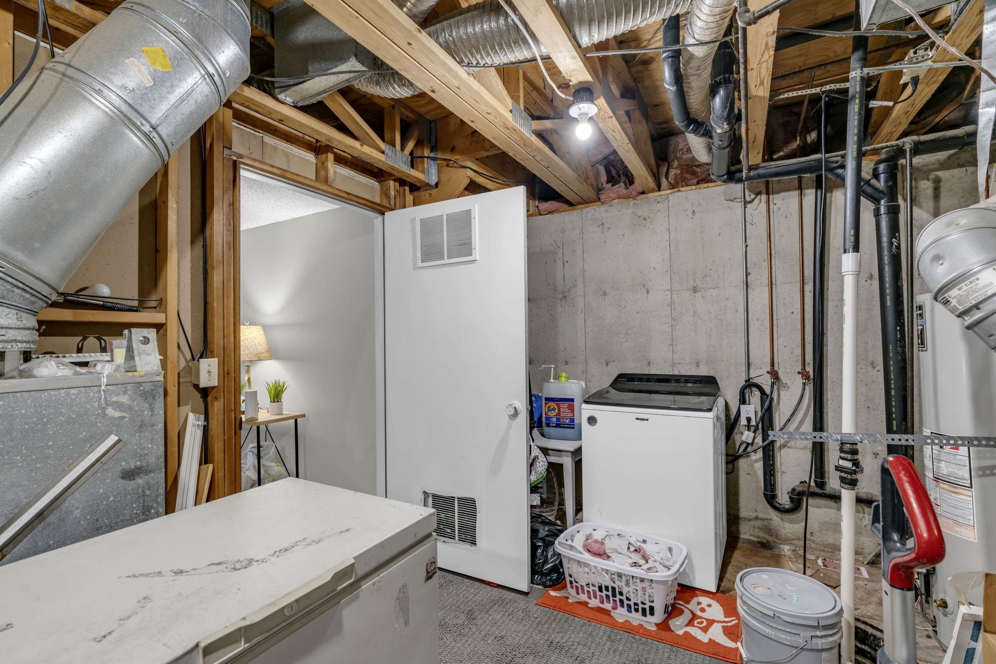 10604 W Texas St Property Photo 23