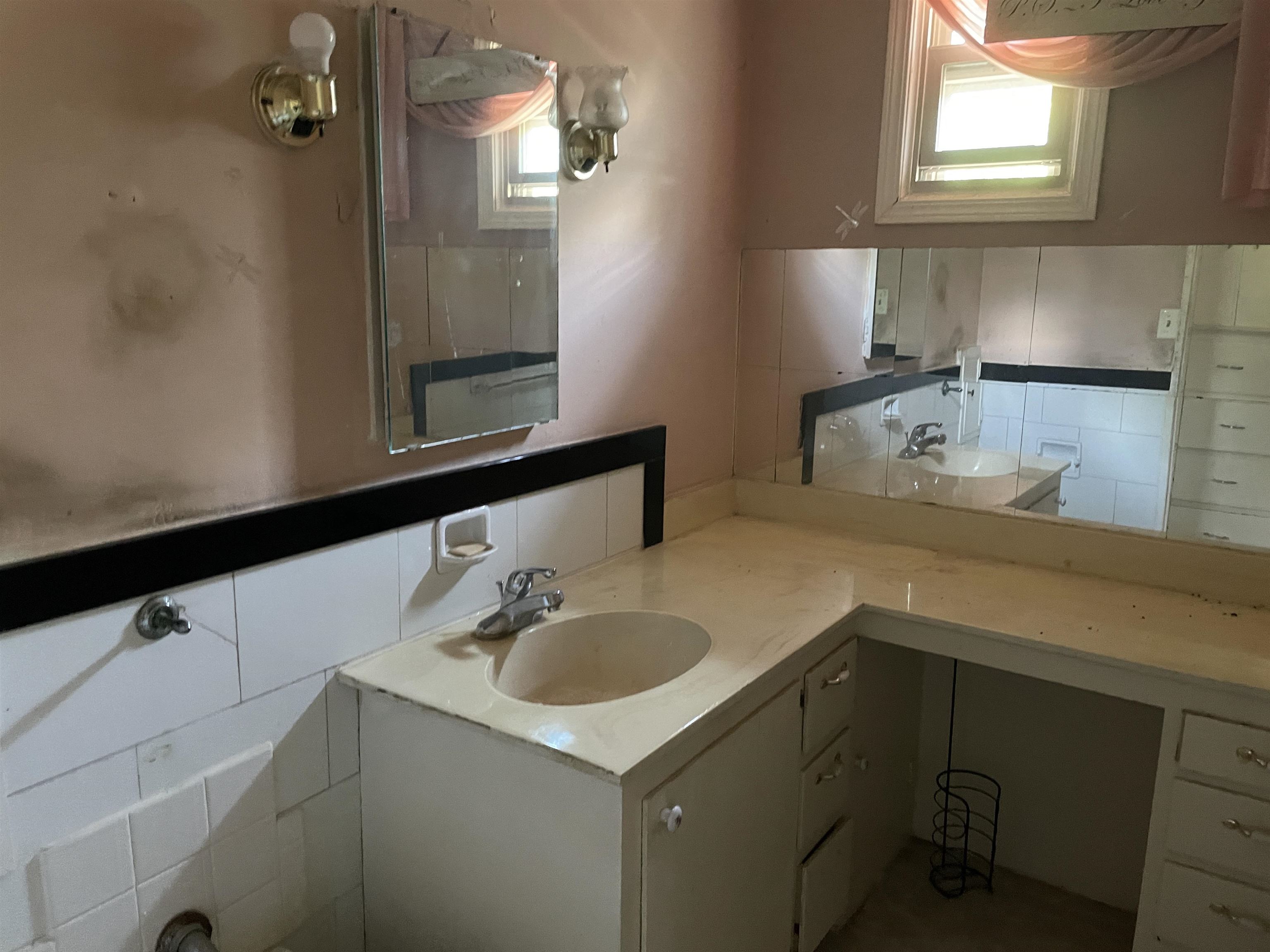 1127 N A St Property Photo 18