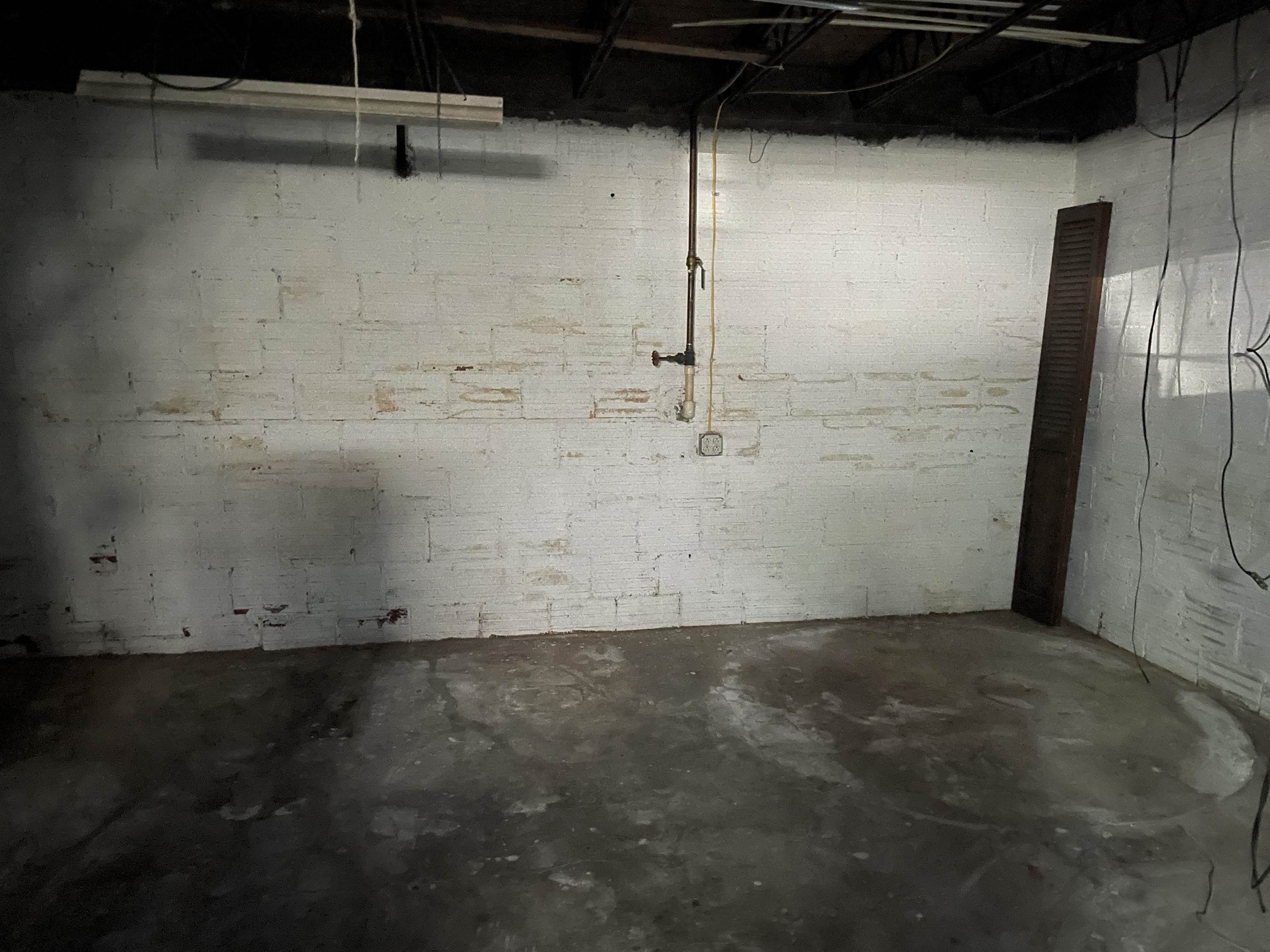 1127 N A St Property Photo 21