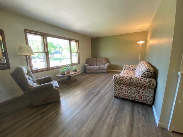 326 E Vesper St Property Photo 3