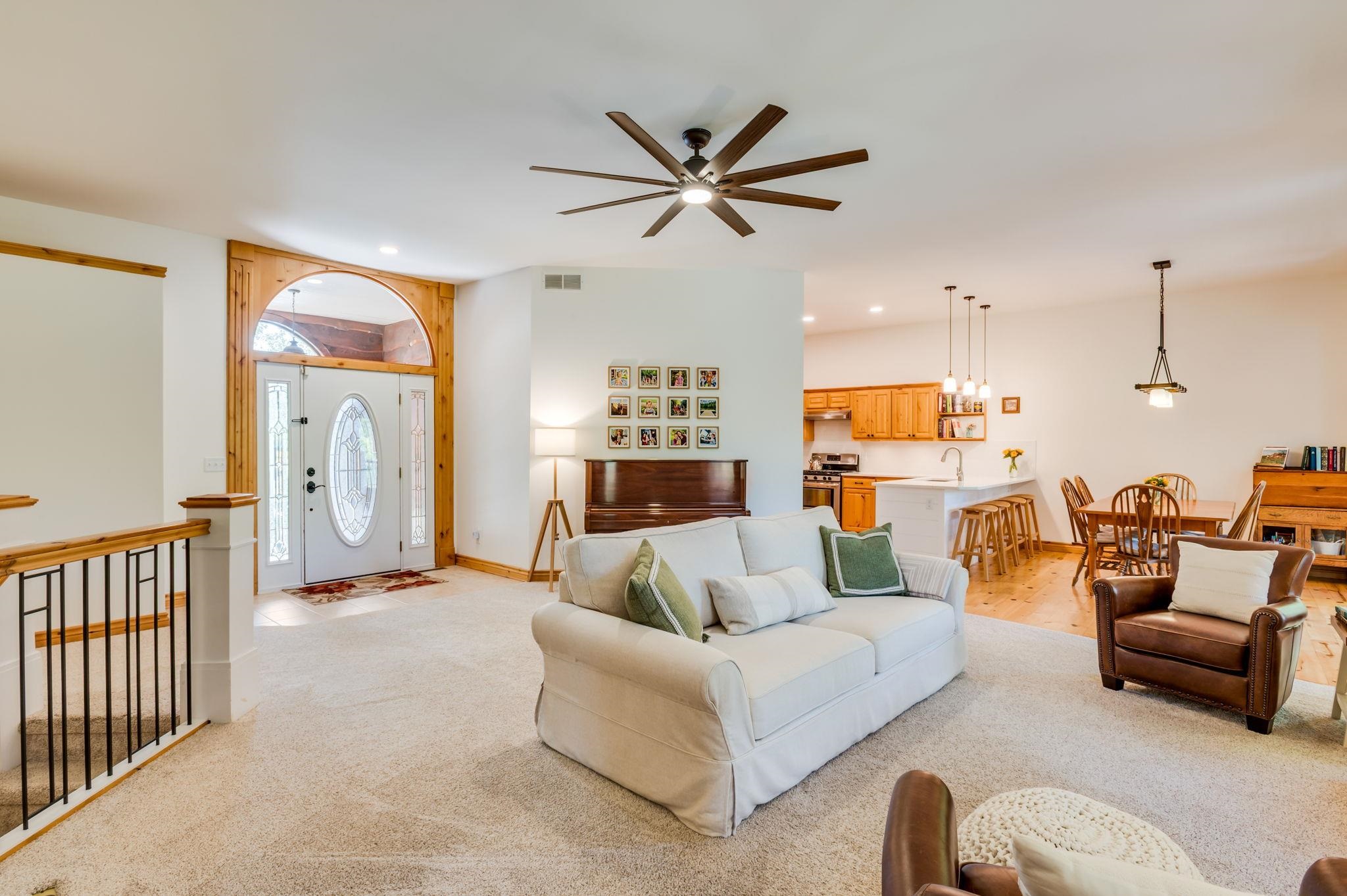 15714 E Woodcreek St Property Photo 4