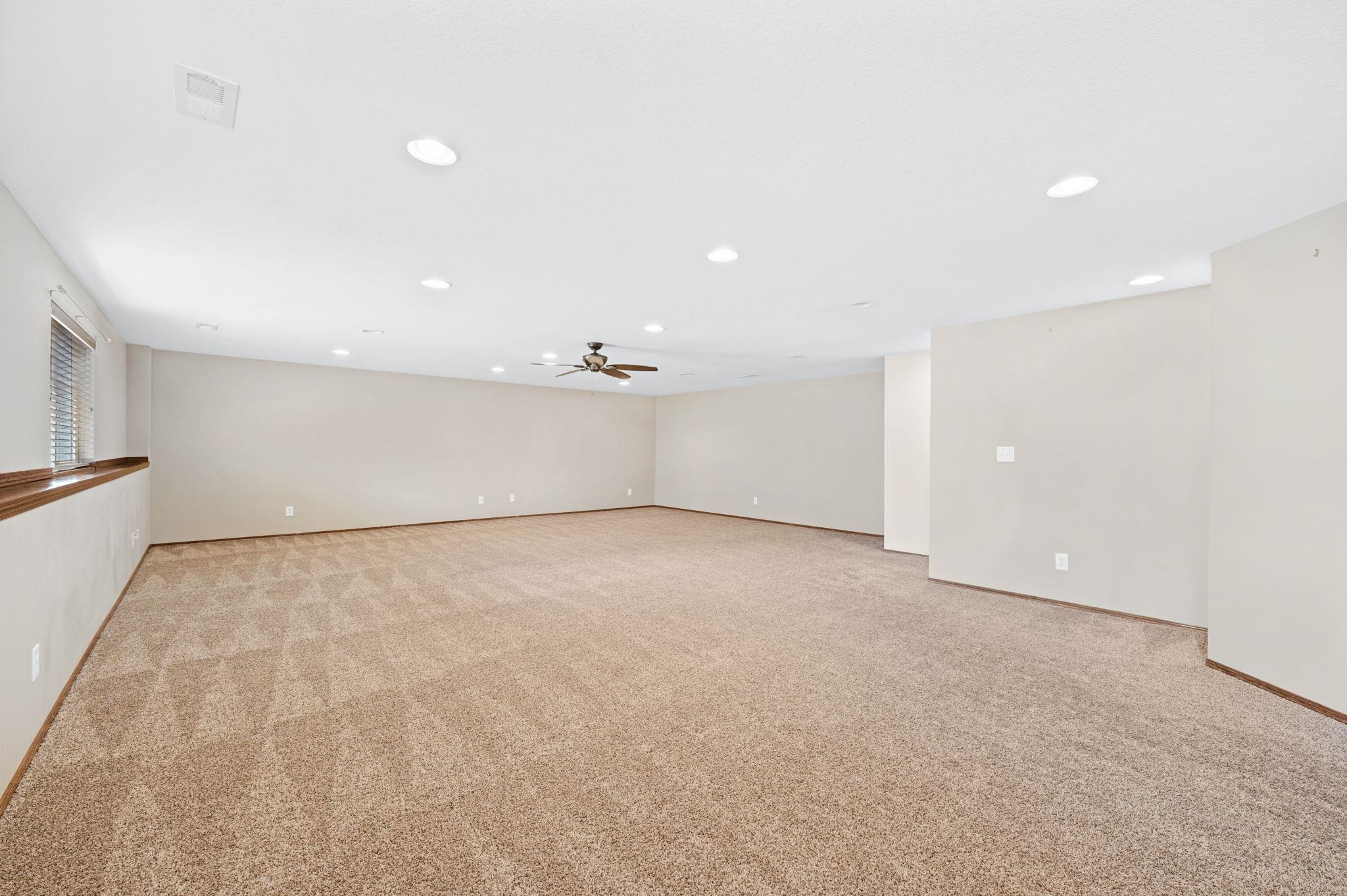 1945 N Bellick Ct Property Photo 28