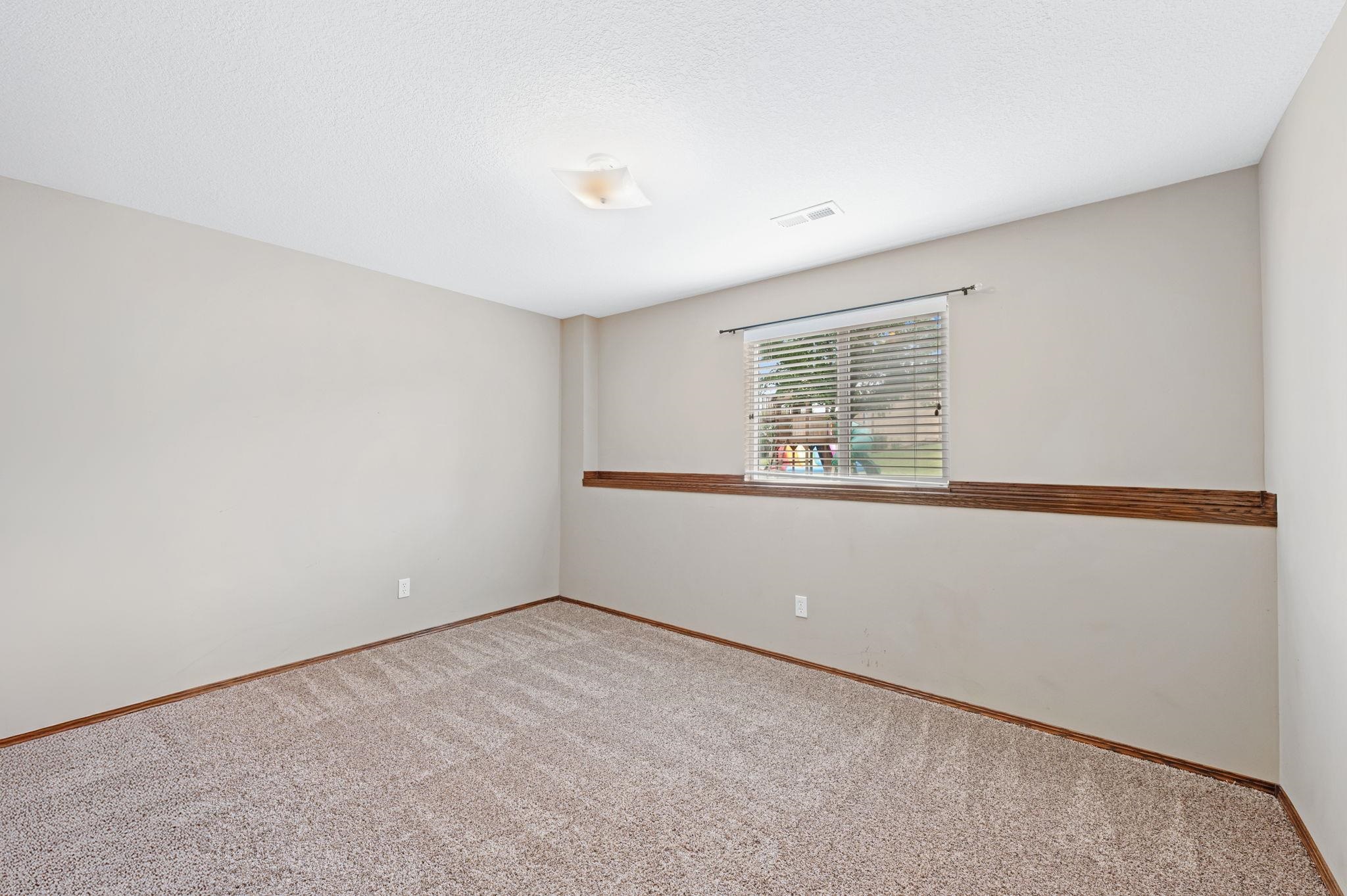 1945 N Bellick Ct Property Photo 31