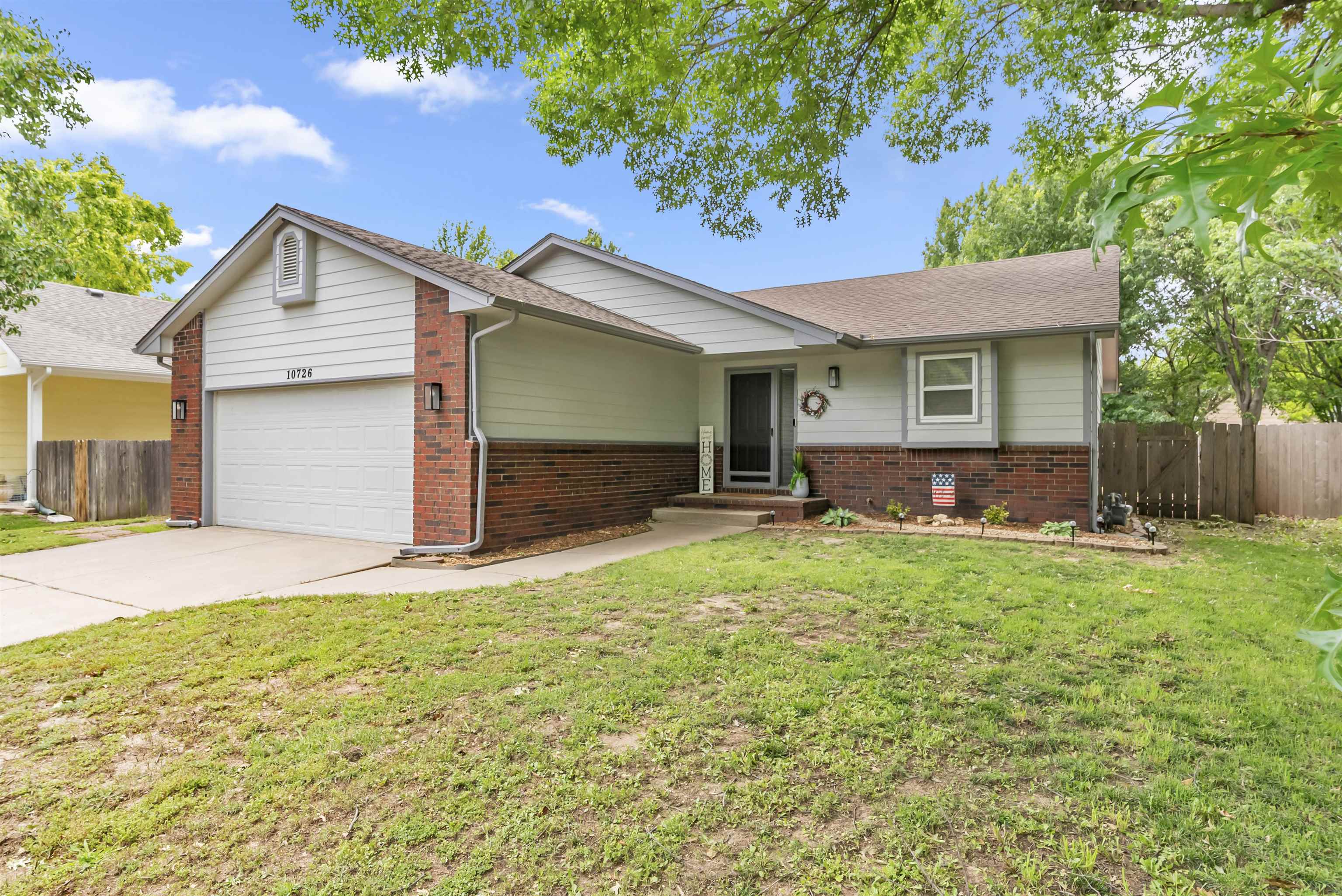 10726 W Ponderosa Cir Property Photo 1