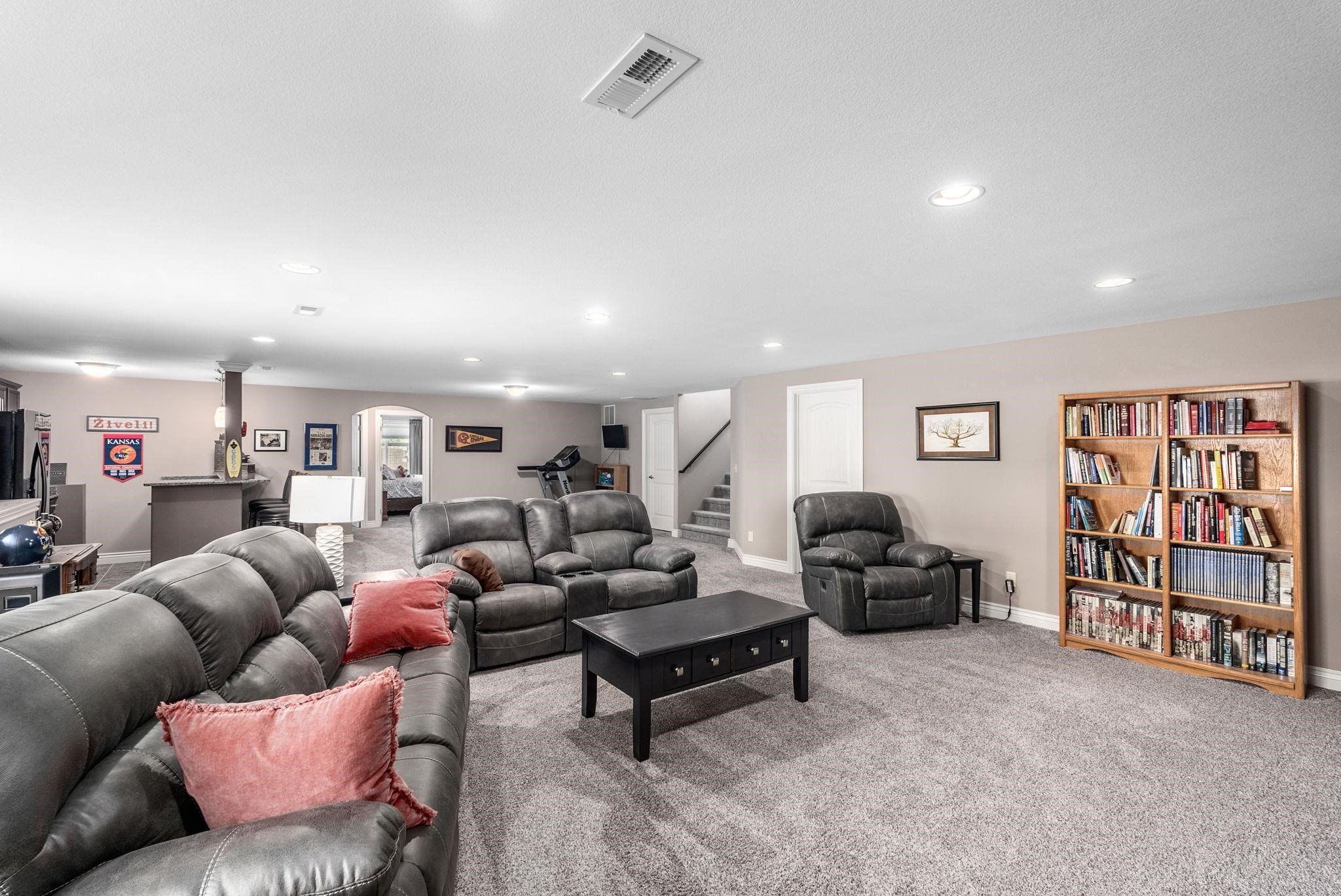 15704 E Morningside St Property Photo 22