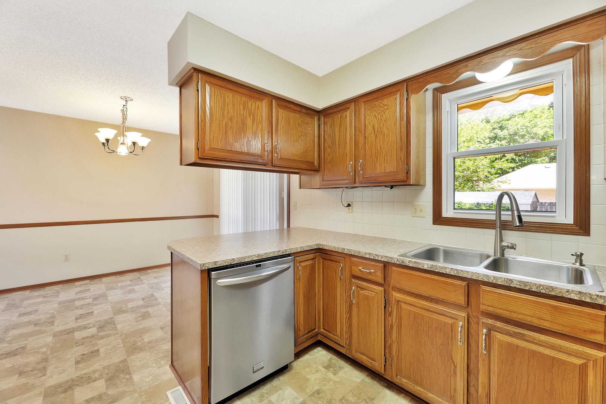 708 Wendy Kay Ln Property Photo 11