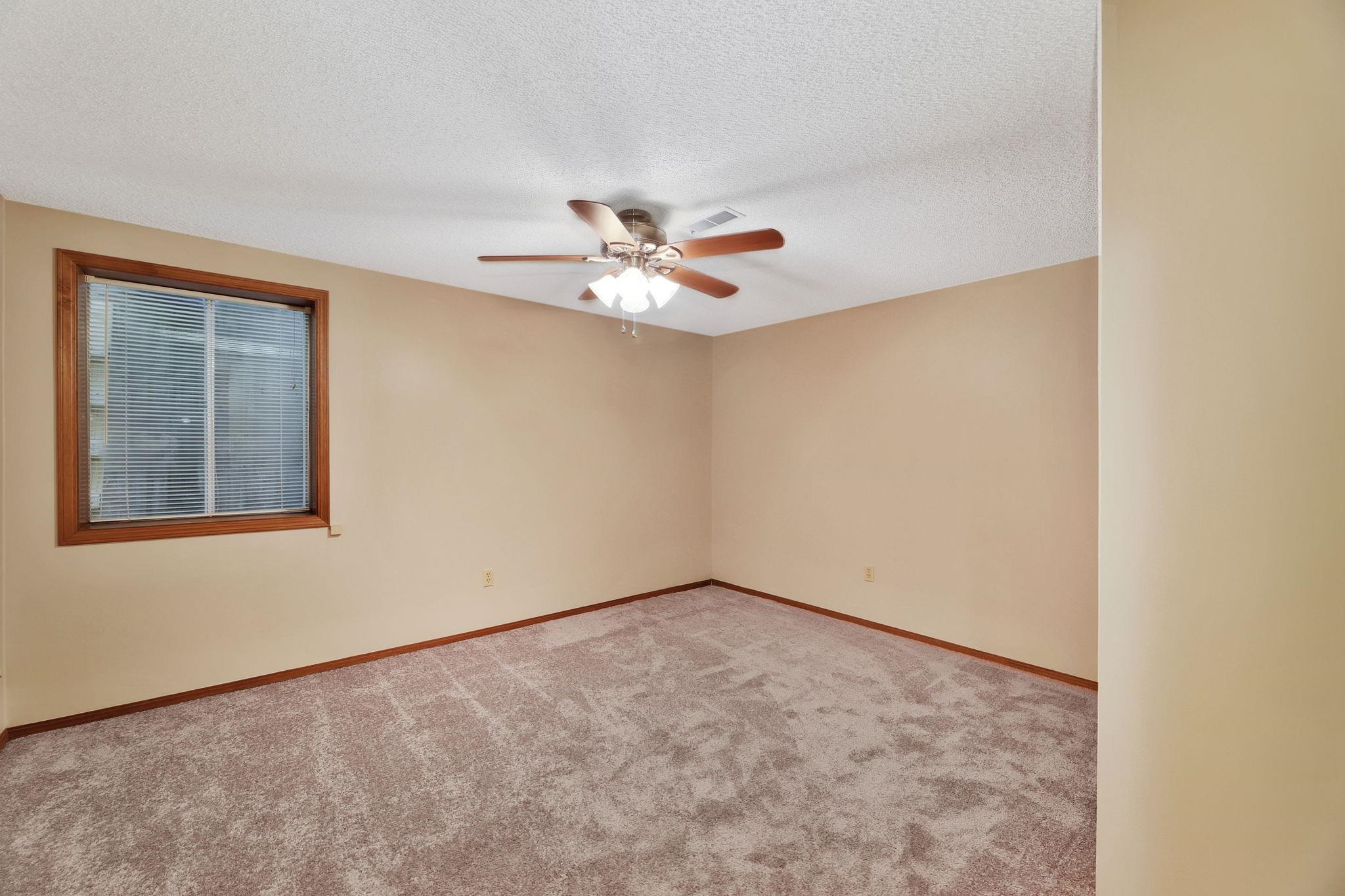 708 Wendy Kay Ln Property Photo 28
