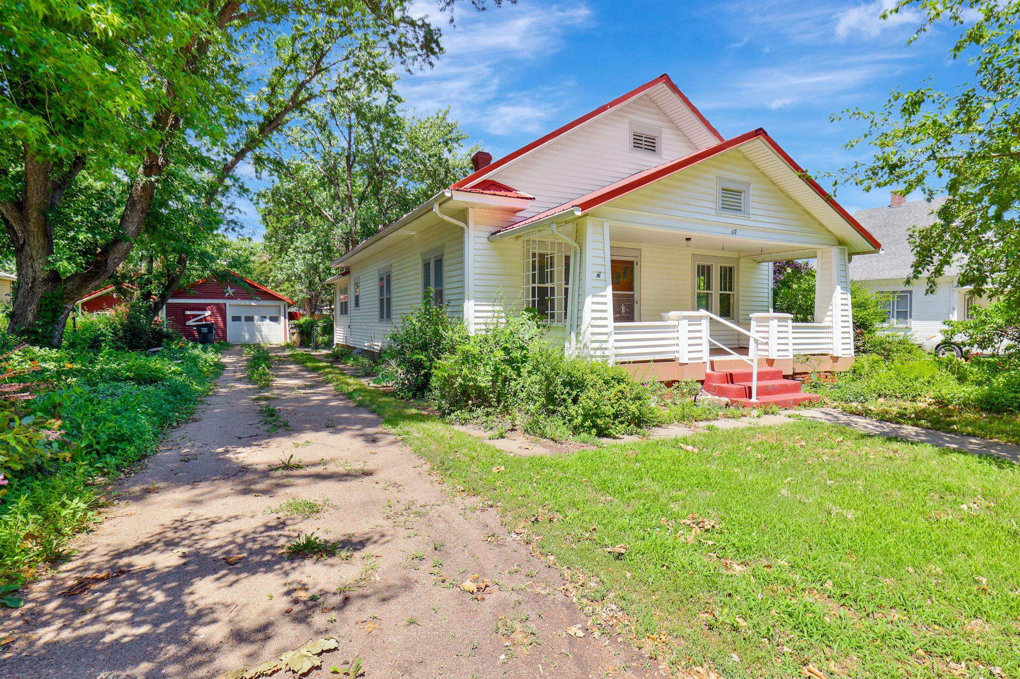 117 N Wichita Property Photo 1