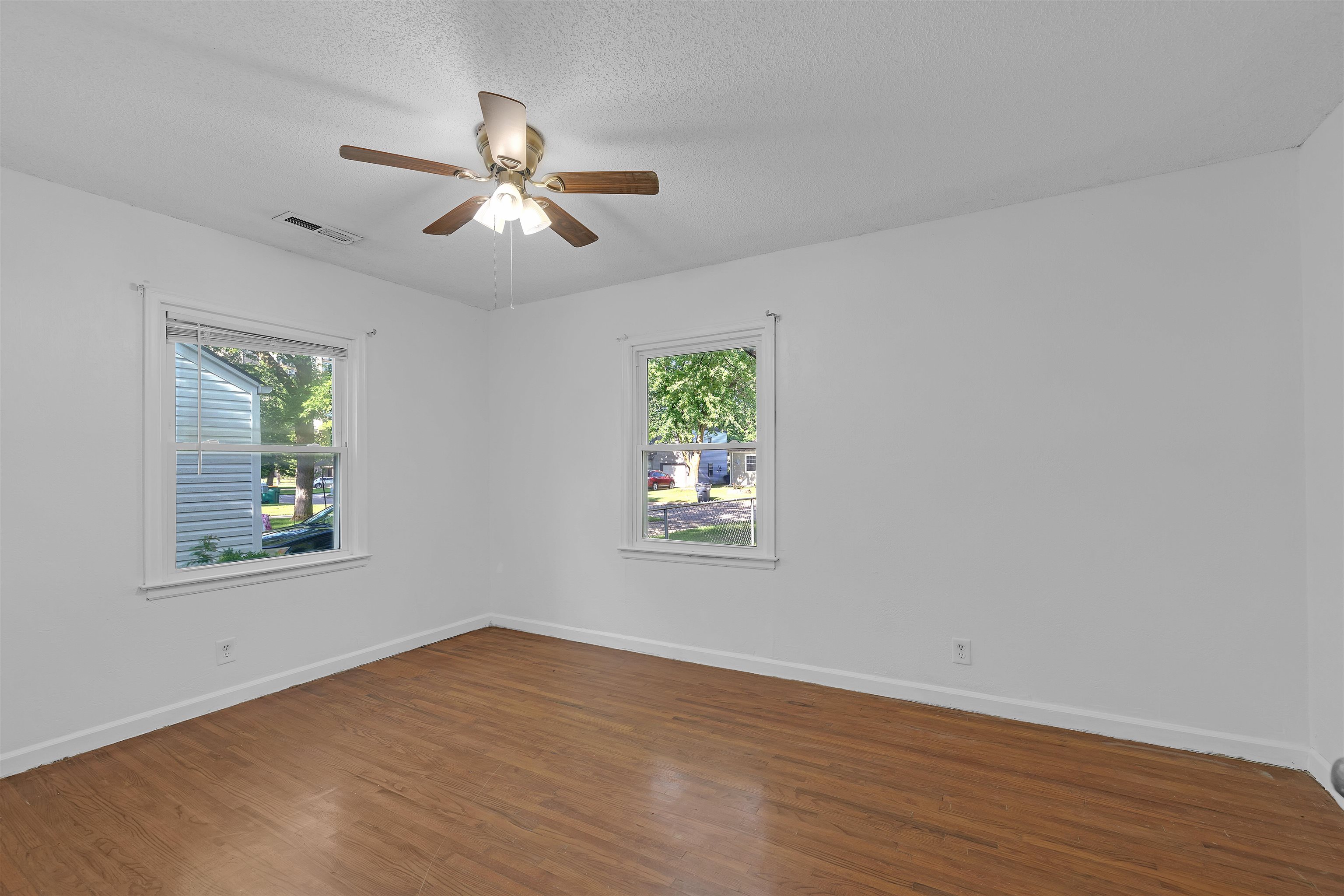 812 S Bleckley Dr Property Photo 18
