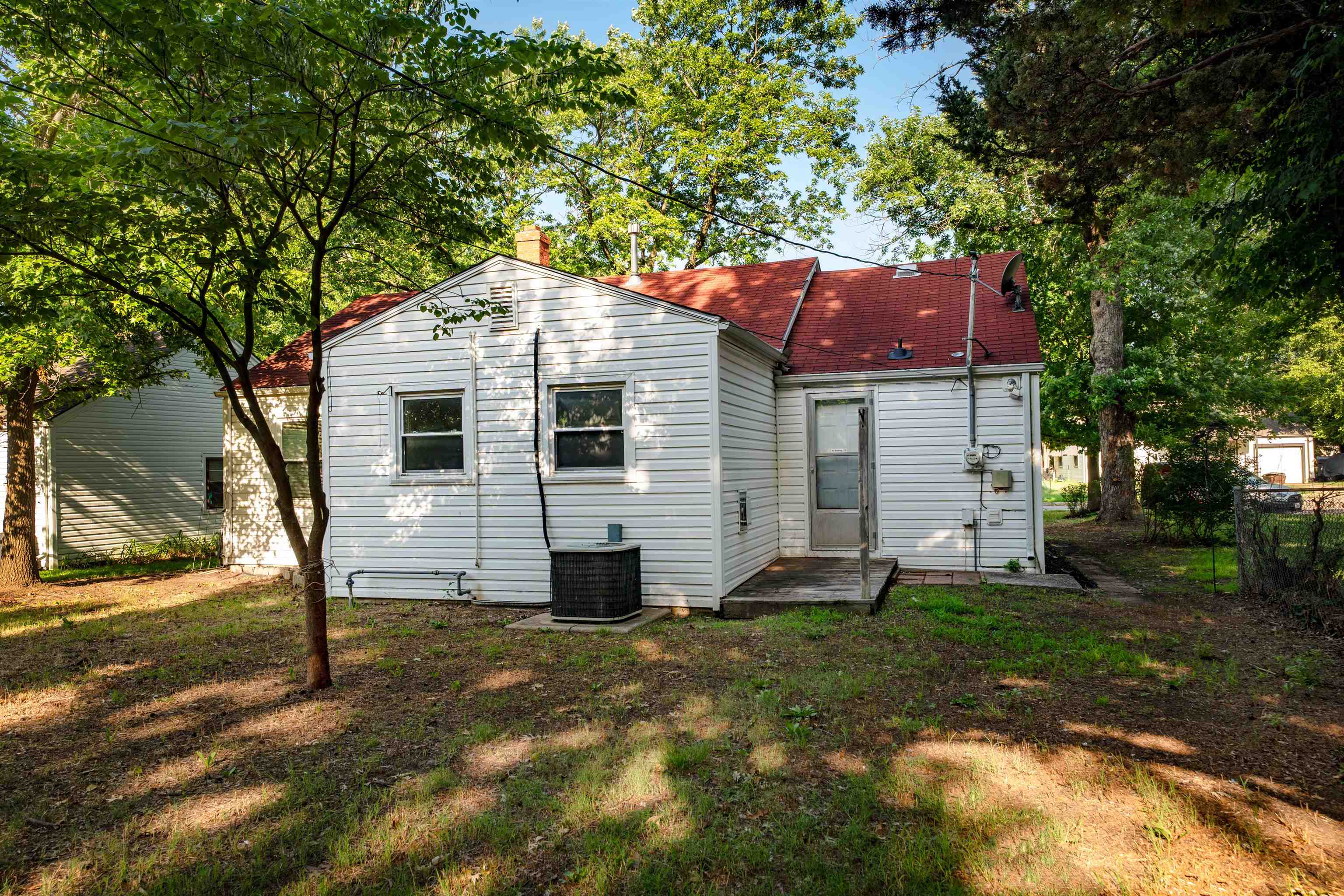812 S Bleckley Dr Property Photo 21
